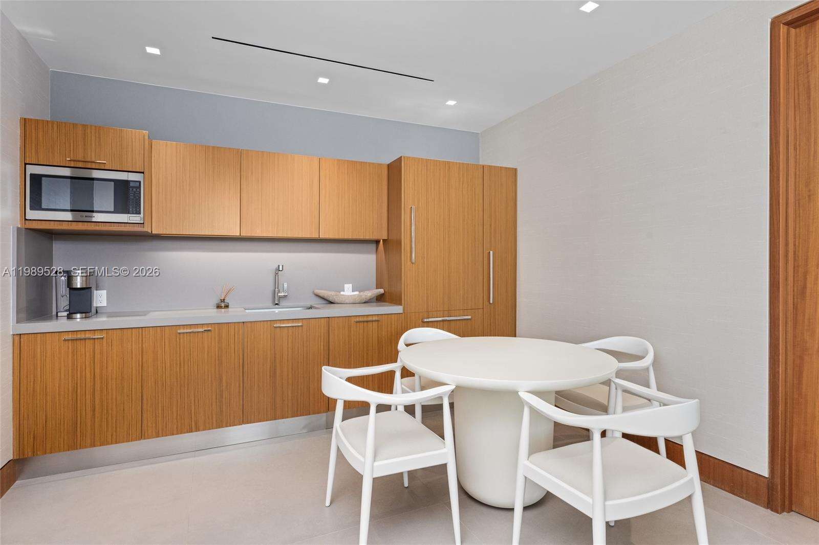 650 Royal Plaza Dr, Fort Lauderdale, FL 33301 | Picture 60