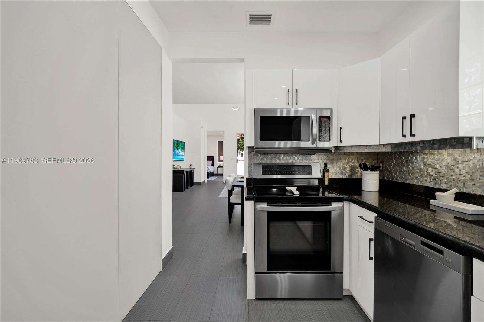 1251 Hayes St, Hollywood, FL 33019 | Picture 13