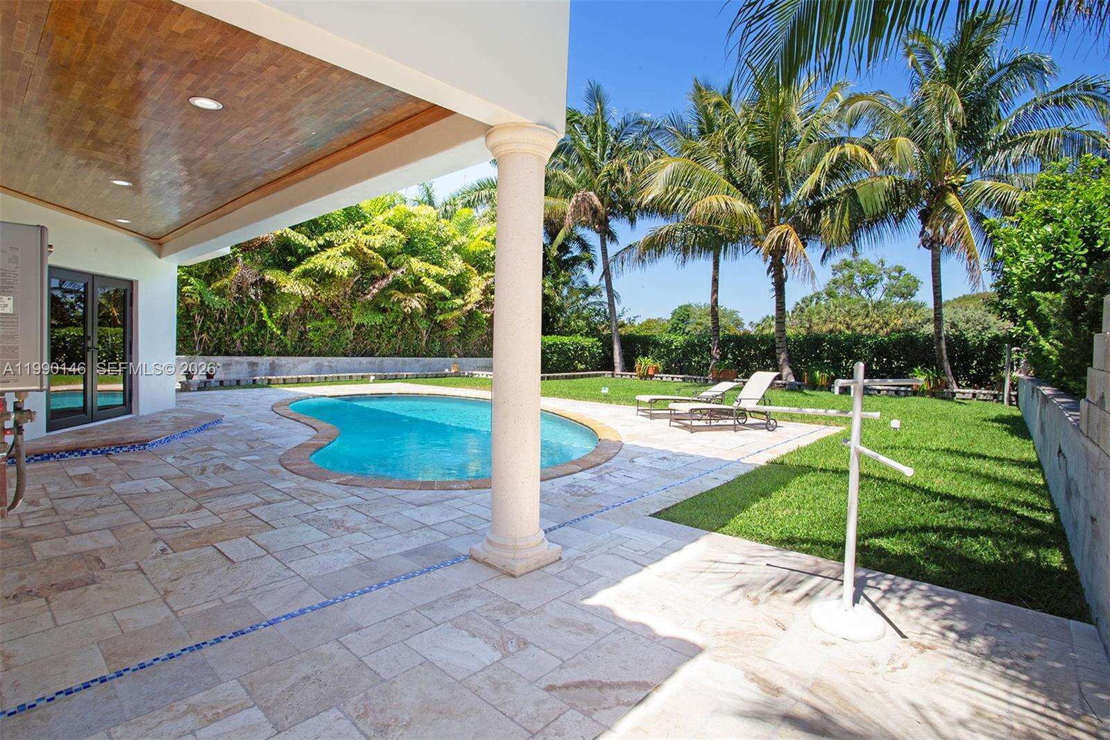545 Shore Dr, Miami Beach, FL 33141 | Picture 1
