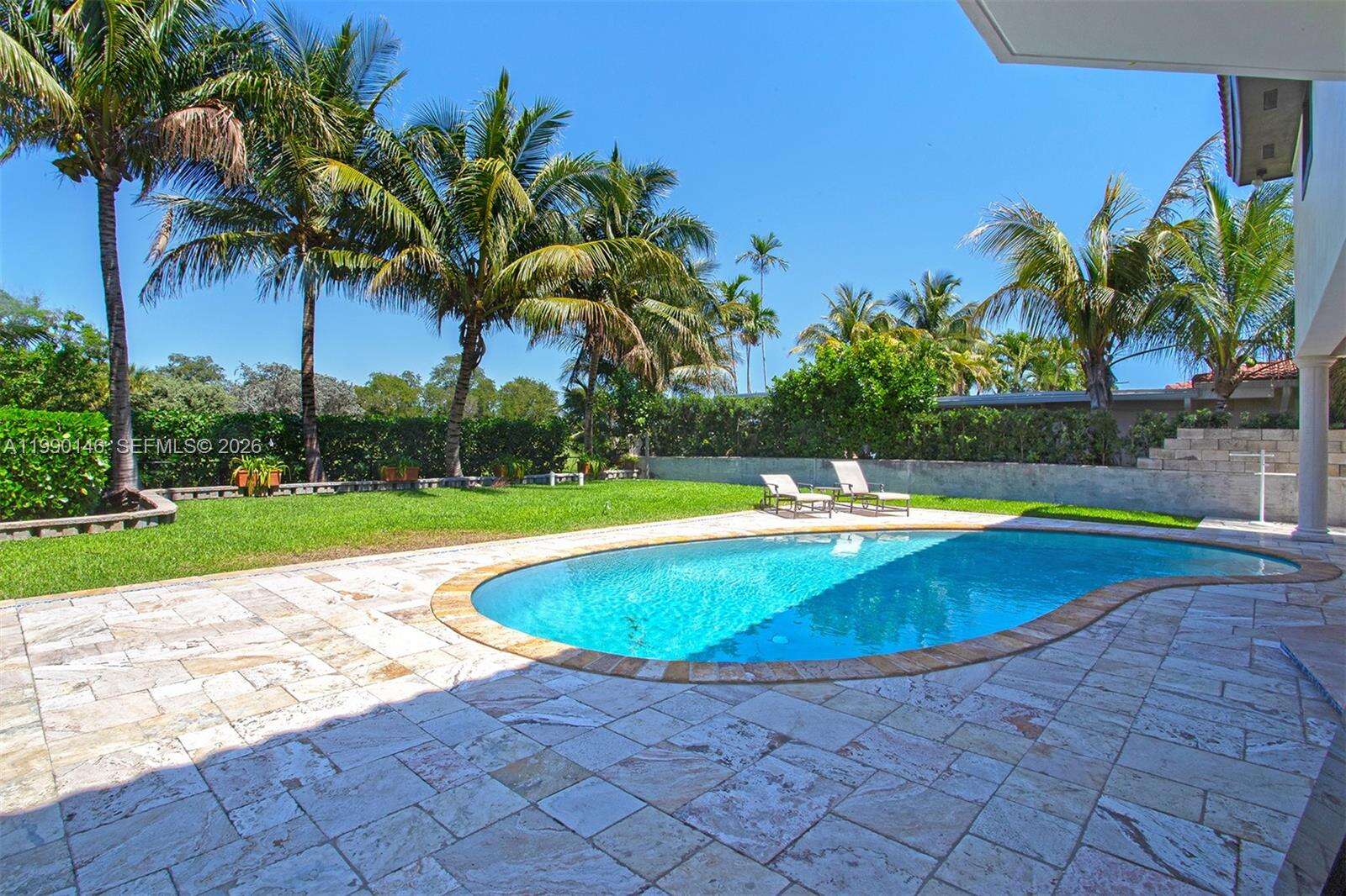 545 Shore Dr, Miami Beach, FL 33141 | Picture 4