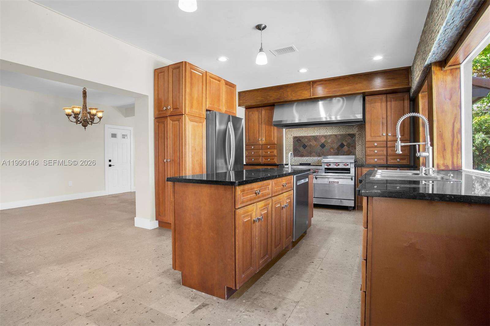 545 Shore Dr, Miami Beach, FL 33141 | Picture 38