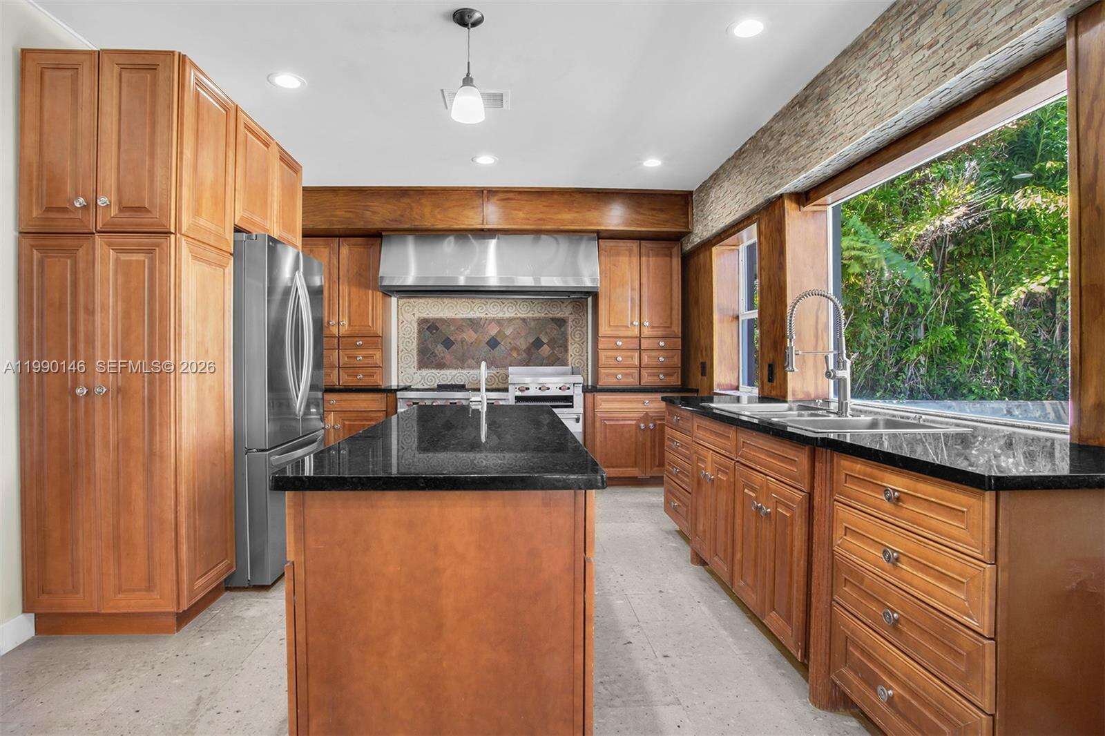 545 Shore Dr, Miami Beach, FL 33141 | Picture 39