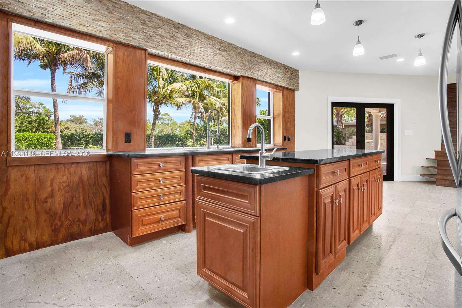 545 Shore Dr, Miami Beach, FL 33141 | Picture 41