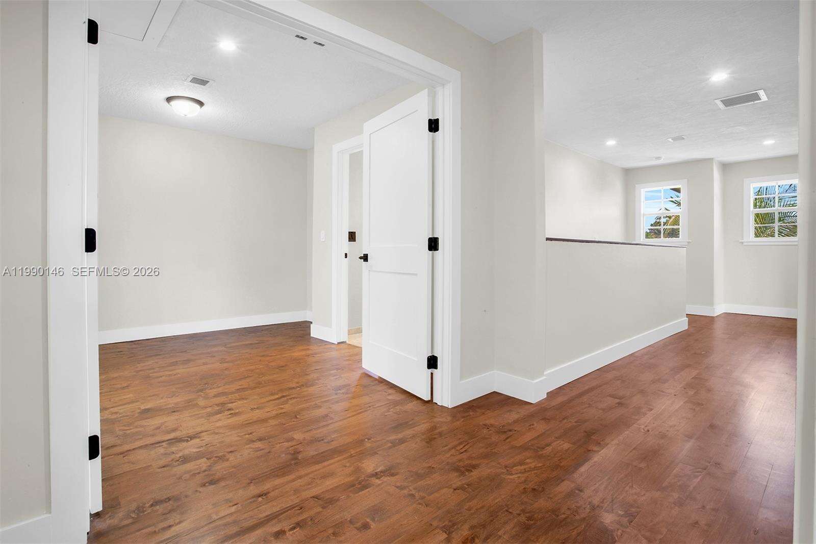 545 Shore Dr, Miami Beach, FL 33141 | Picture 54