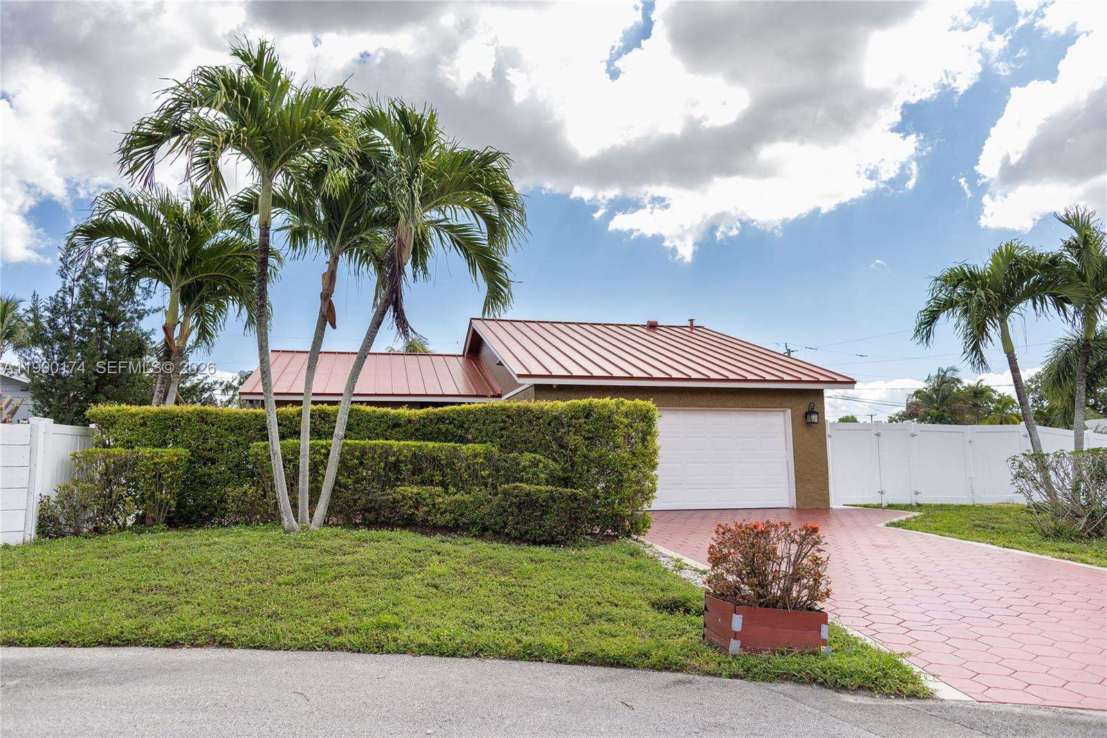 4548 28th Way, Dania Beach, FL 33312 | Picture 2