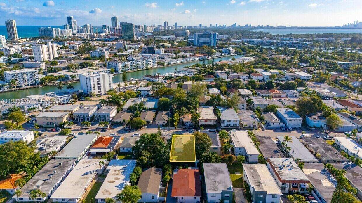 775 81st St, Miami Beach, FL 33141 | Picture 12