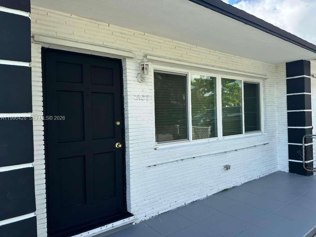 2458 Plunkett St, Hollywood, FL 33020 | Picture 1