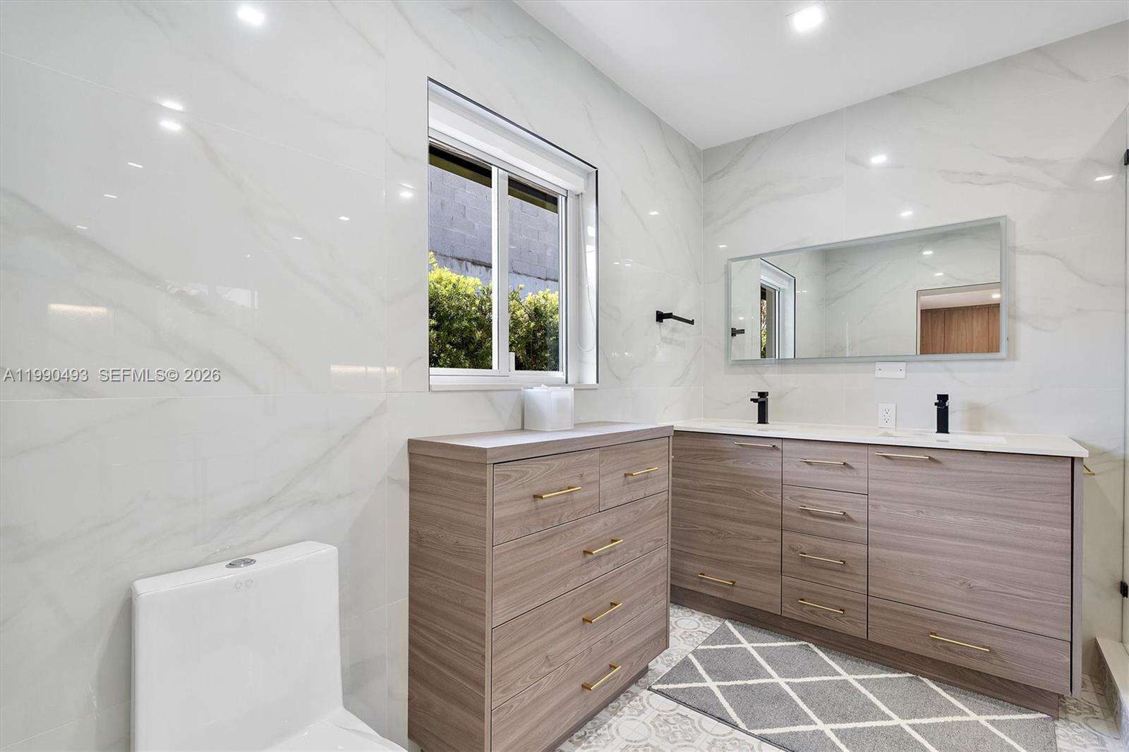 261 47th St, Miami, FL 33137 | Picture 36