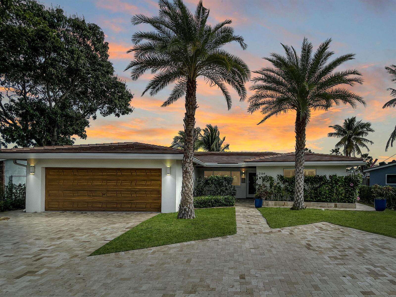 2164 25th, Wilton Manors, FL 33305 - For Sale photo 2