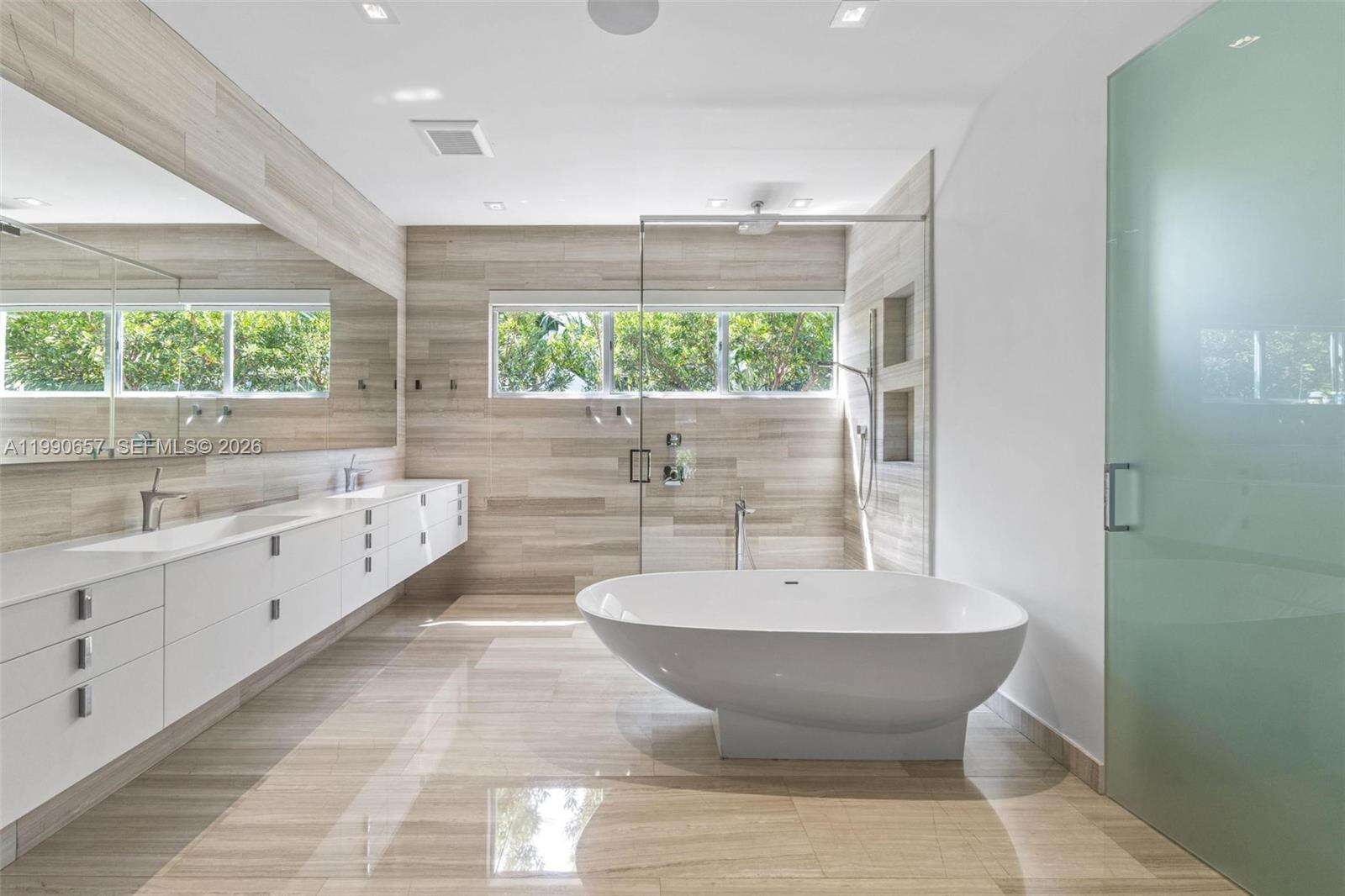 410 Golden Beach Dr, Golden Beach, FL 33160 | Picture 30