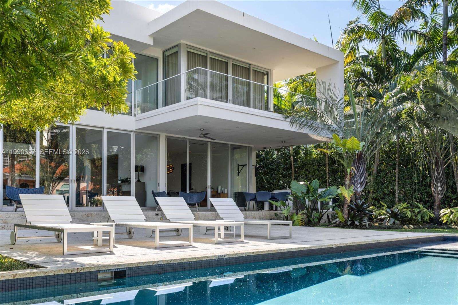 410 Golden Beach Dr, Golden Beach, FL 33160 | Picture 4