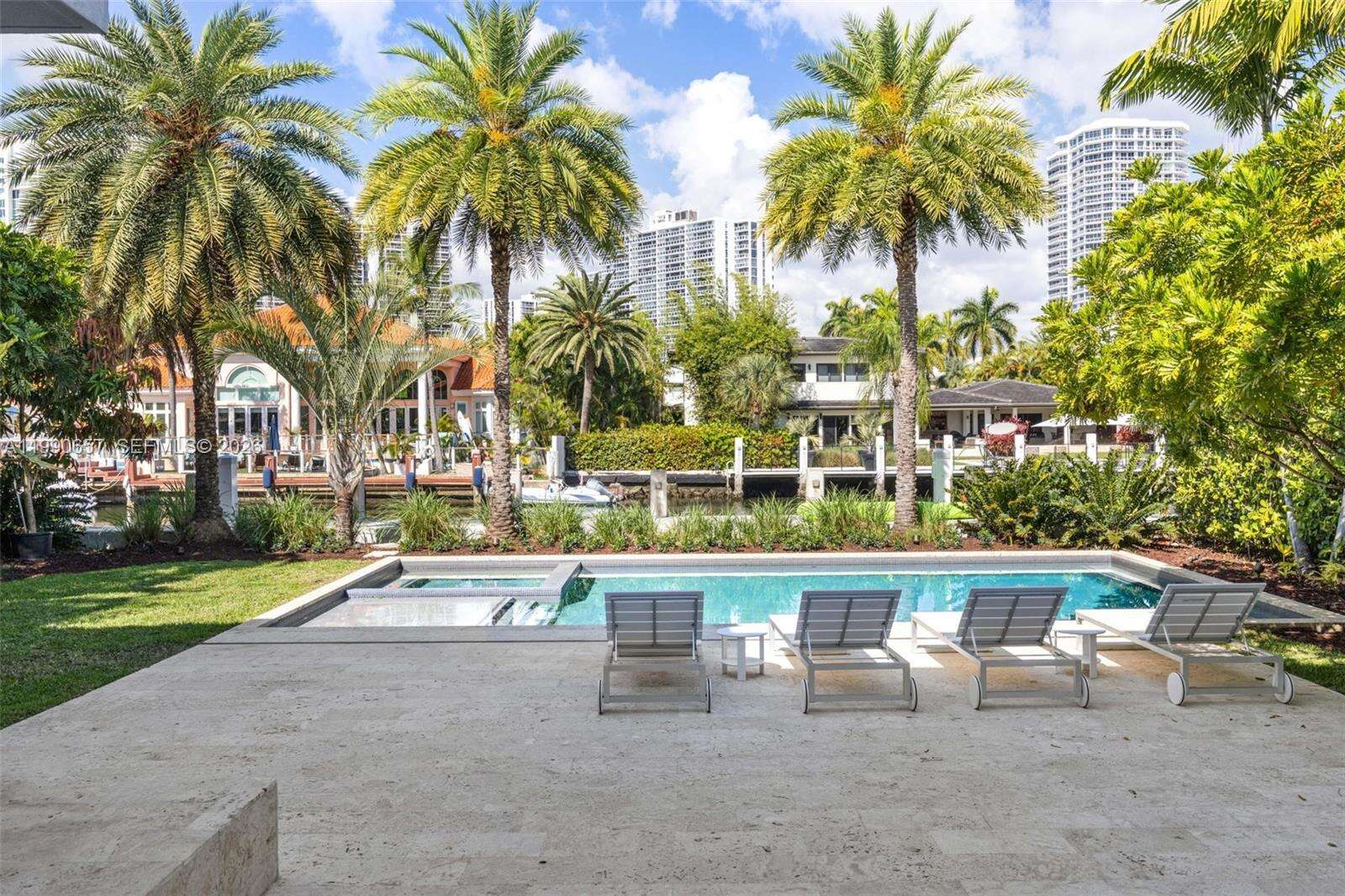 410 Golden Beach Dr, Golden Beach, FL 33160 | Picture 5