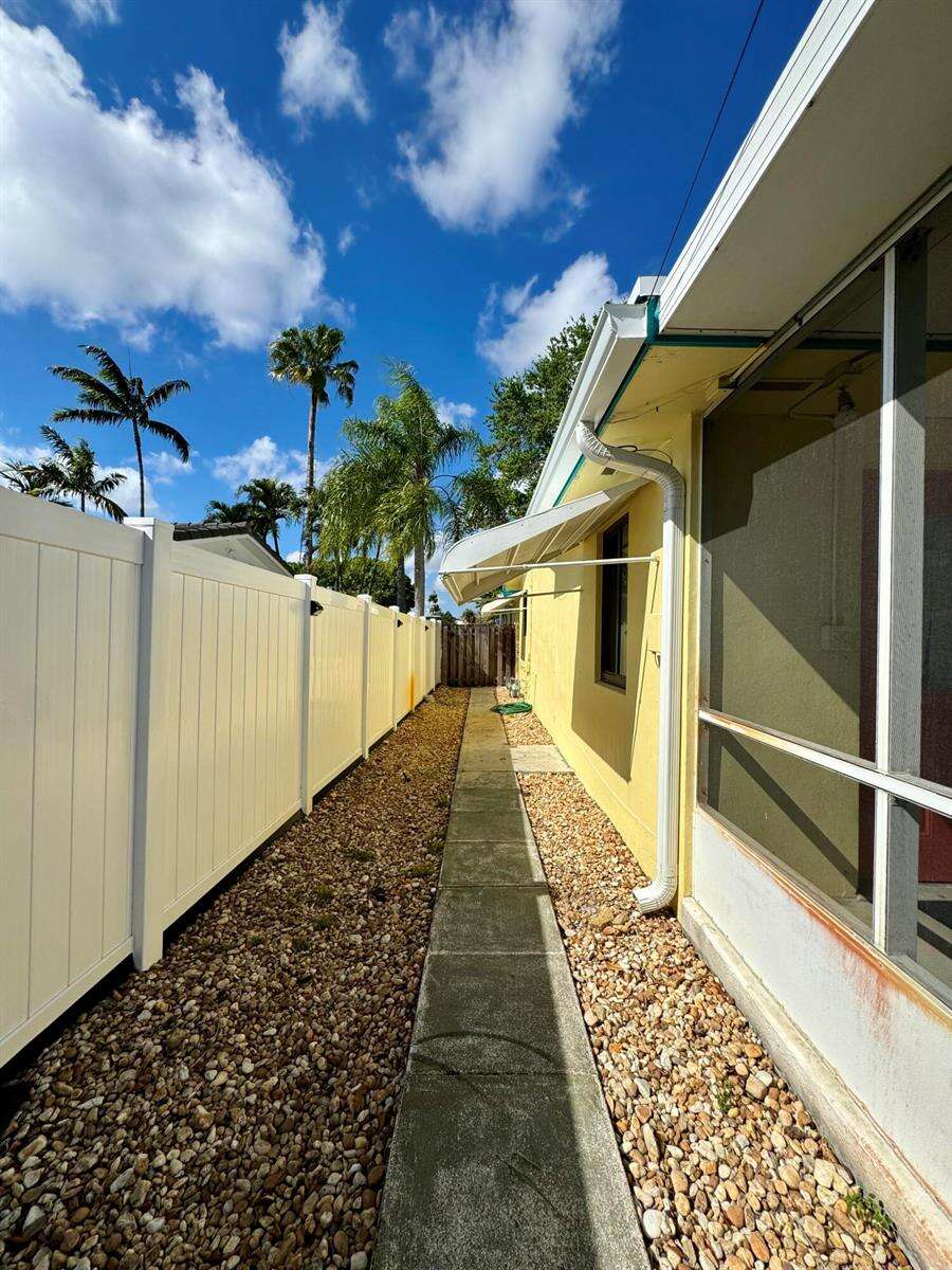 3510 Taft, Hollywood, FL 33021 - For Sale photo 16