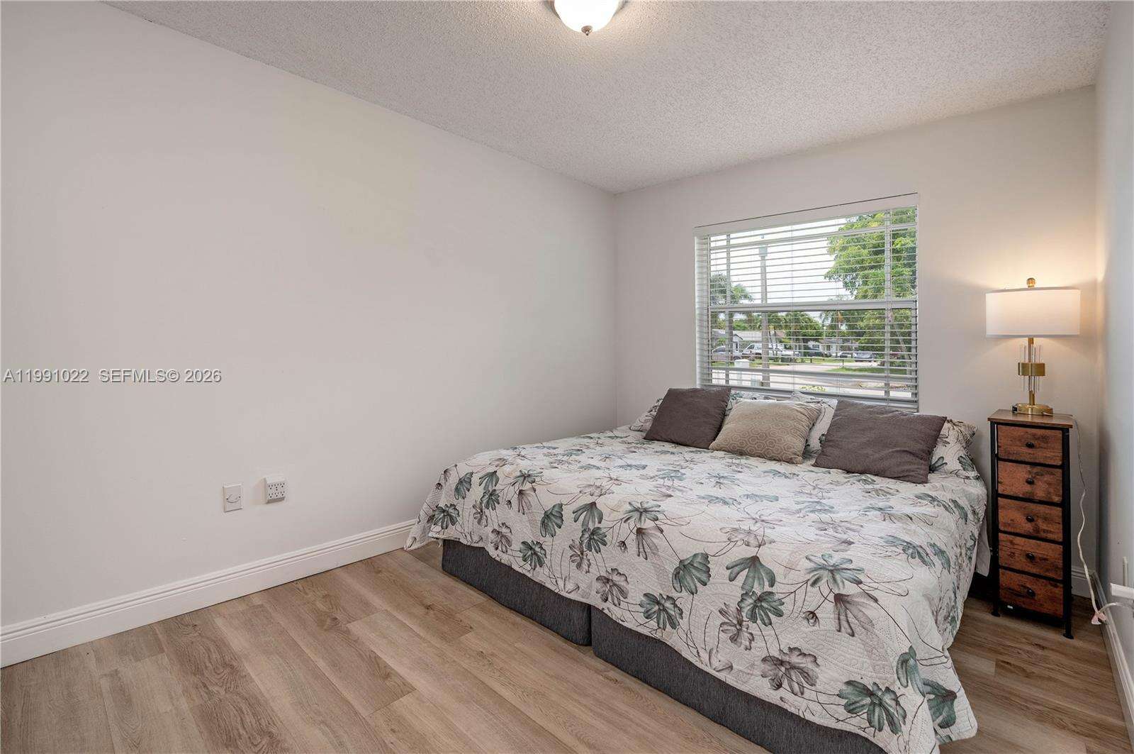 401 83rd Way, Pembroke Pines, FL 33024 - For Sale photo 18