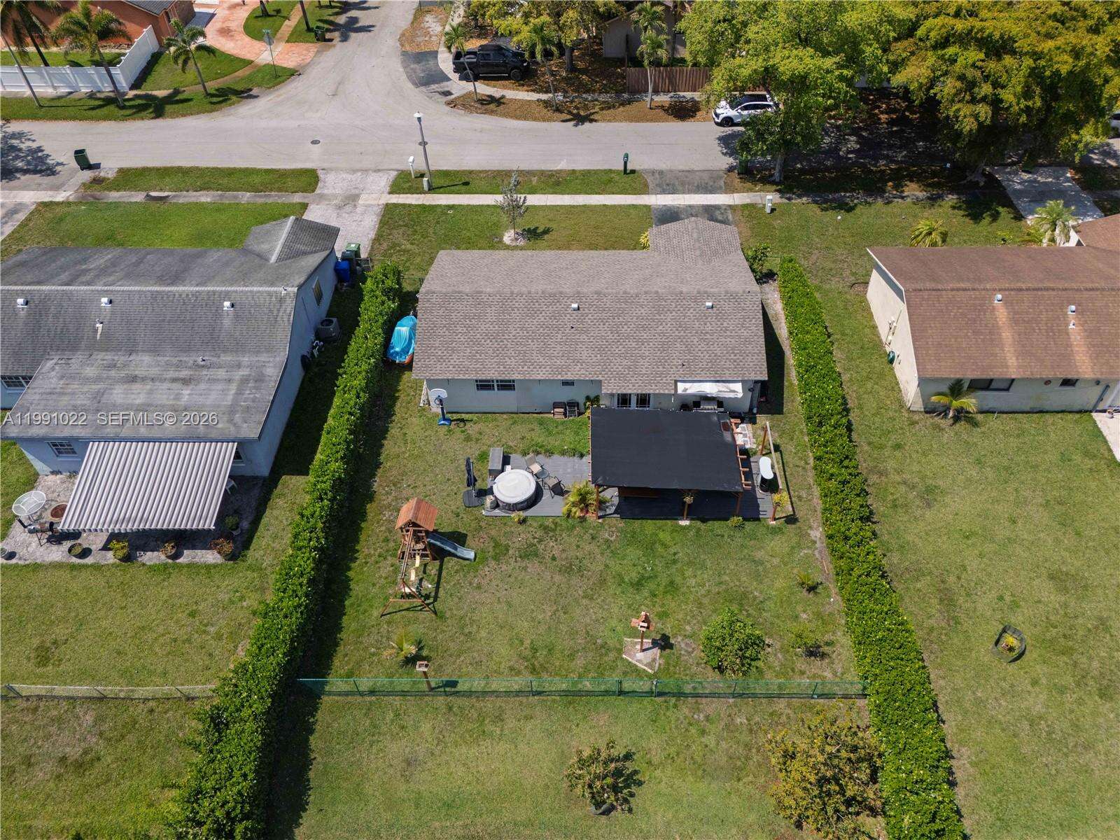 401 83rd Way, Pembroke Pines, FL 33024 - For Sale photo 20
