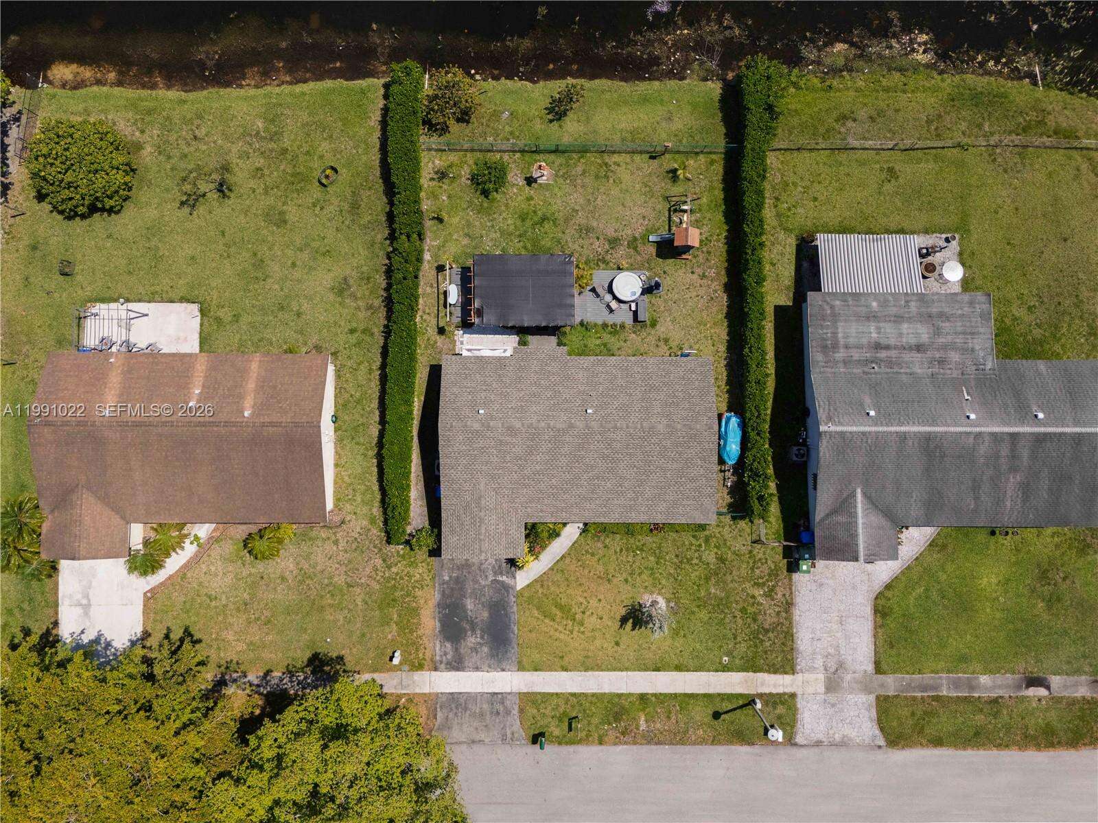 401 83rd Way, Pembroke Pines, FL 33024 - For Sale photo 23