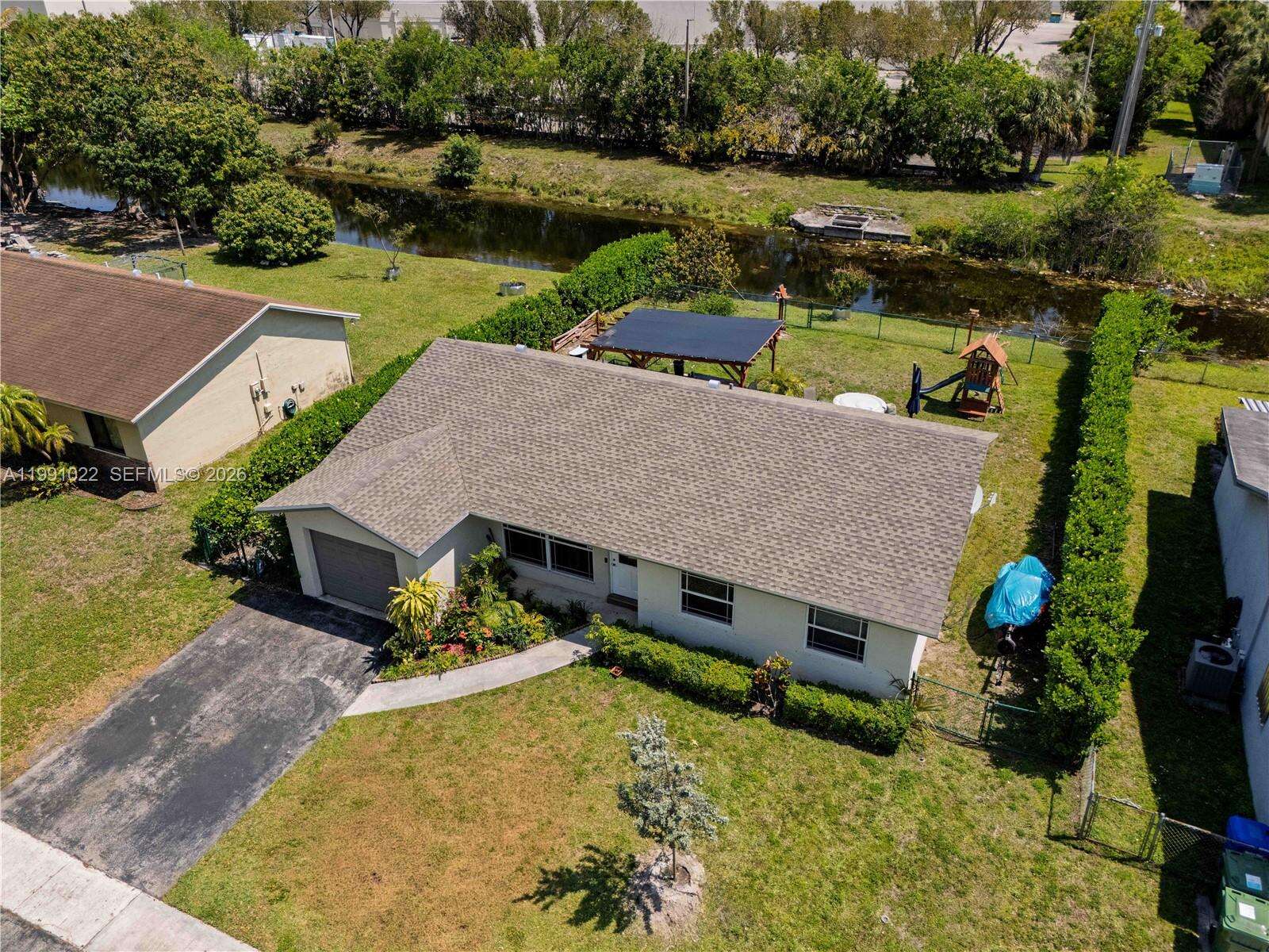 401 83rd Way, Pembroke Pines, FL 33024 - For Sale photo 26