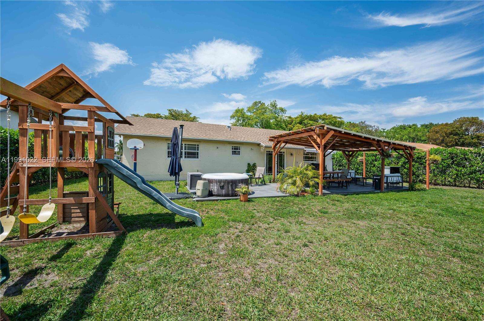 401 83rd Way, Pembroke Pines, FL 33024 - For Sale photo 28