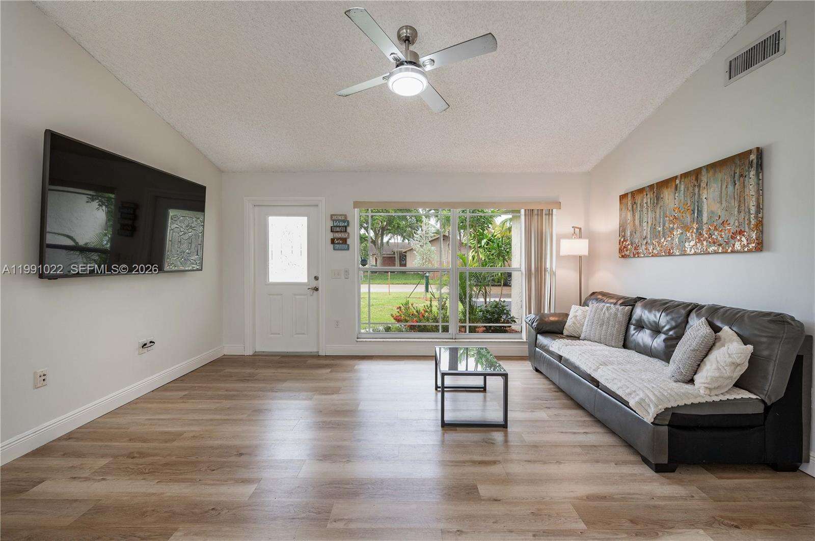 401 83rd Way, Pembroke Pines, FL 33024 - For Sale photo 8
