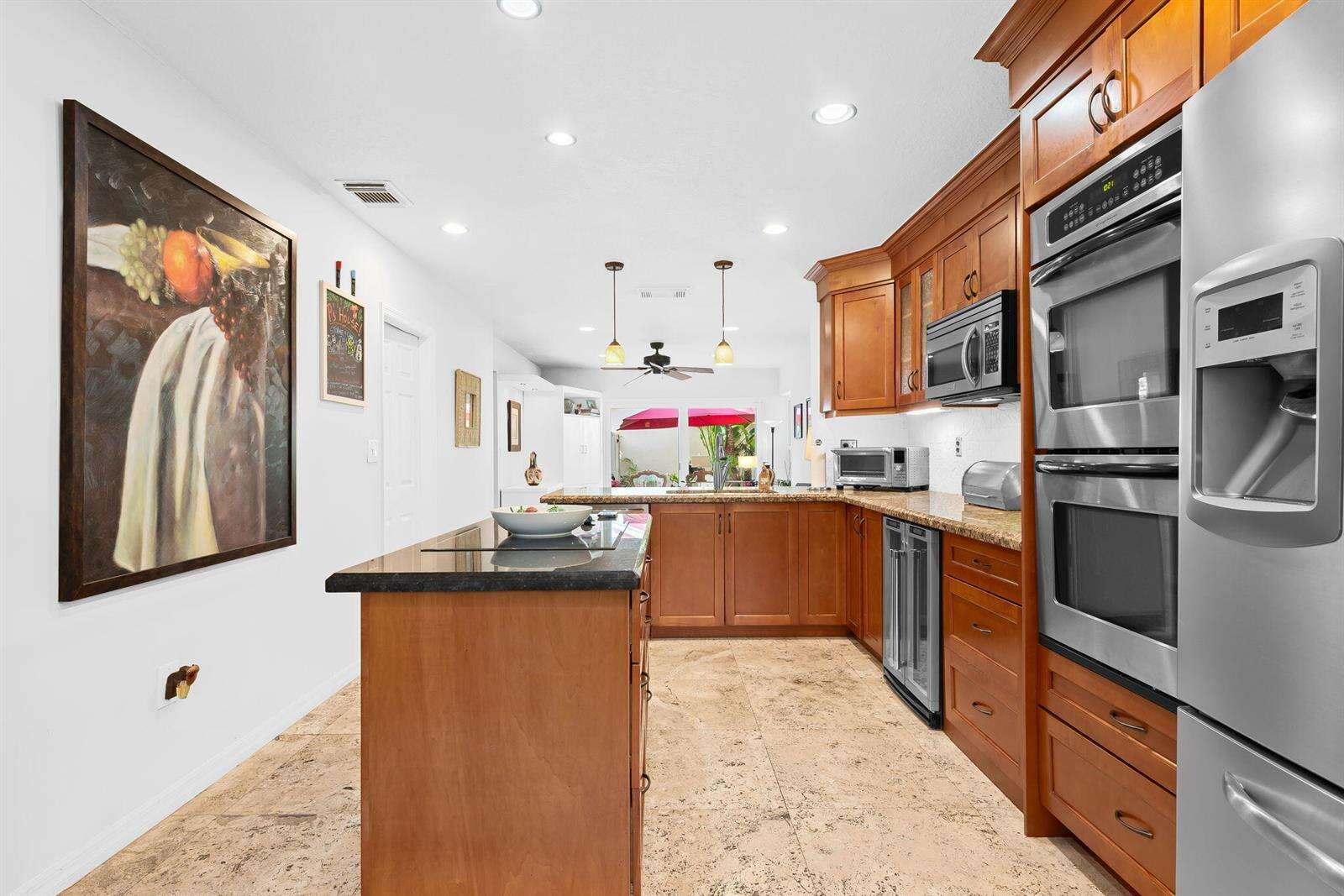 1140 Linden, Hollywood, FL 33019 - For Sale photo 11