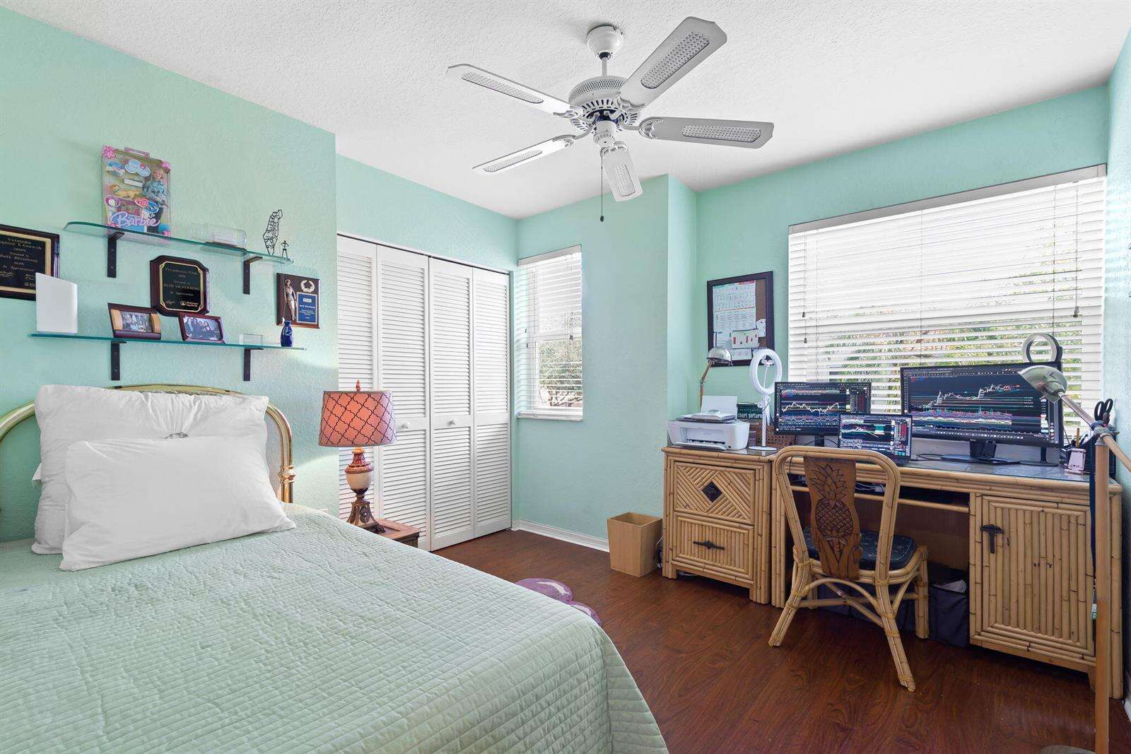 1140 Linden, Hollywood, FL 33019 - For Sale photo 20