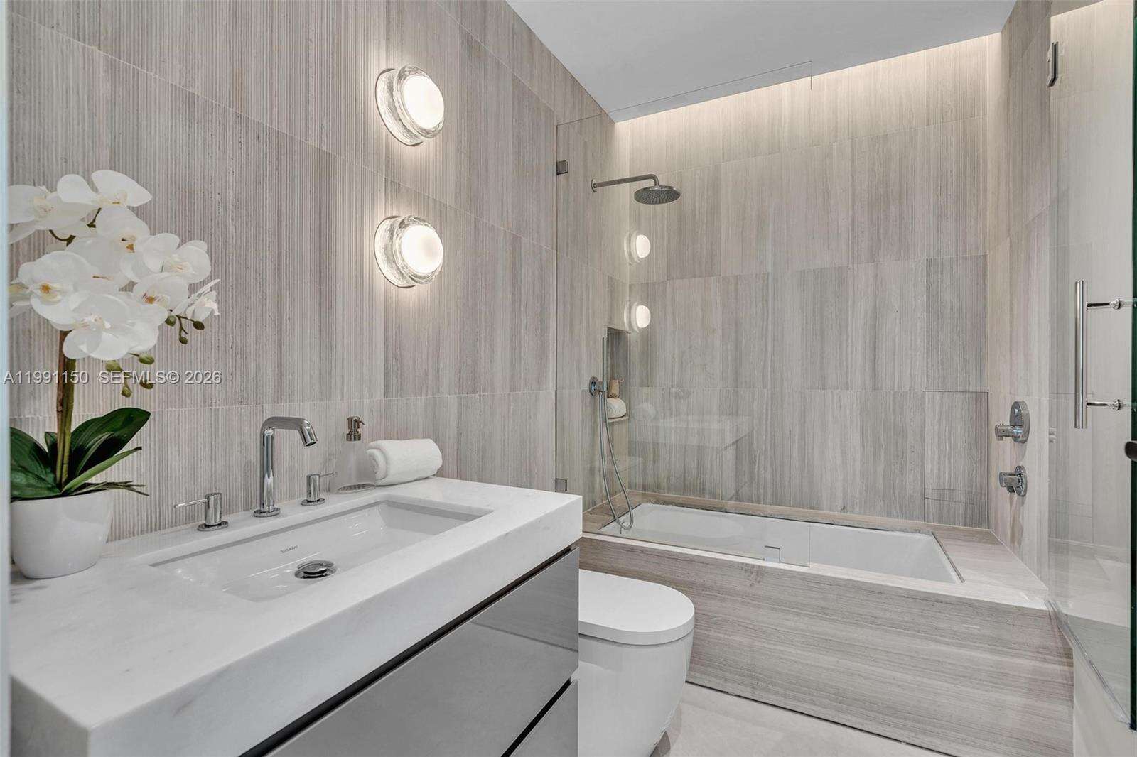 535 Shore Dr, Miami Beach, FL 33141 | Picture 16