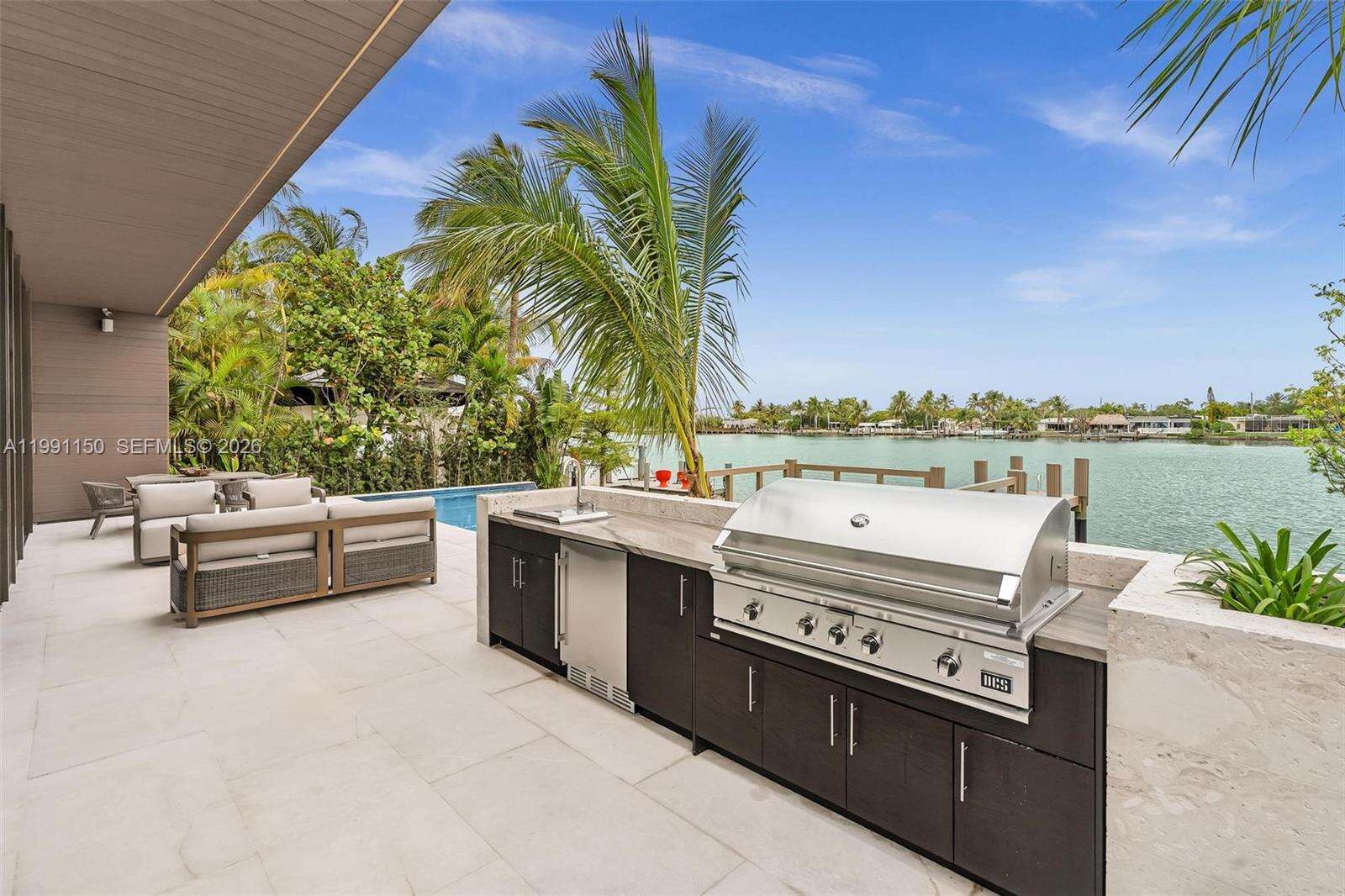 535 Shore Dr, Miami Beach, FL 33141 - For Sale photo 21
