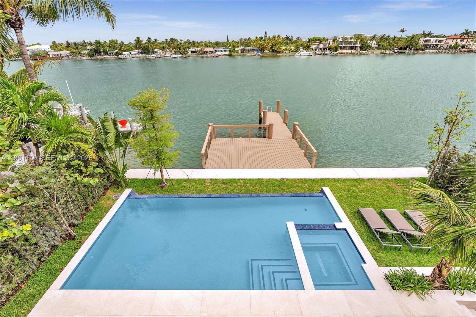 535 Shore Dr, Miami Beach, FL 33141 - For Sale photo 34