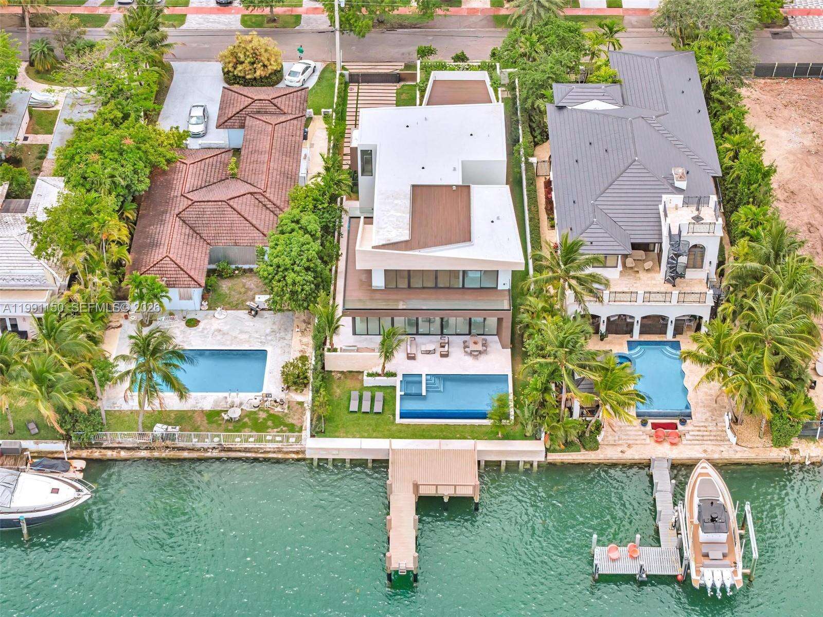 535 Shore Dr, Miami Beach, FL 33141 - For Sale photo 45