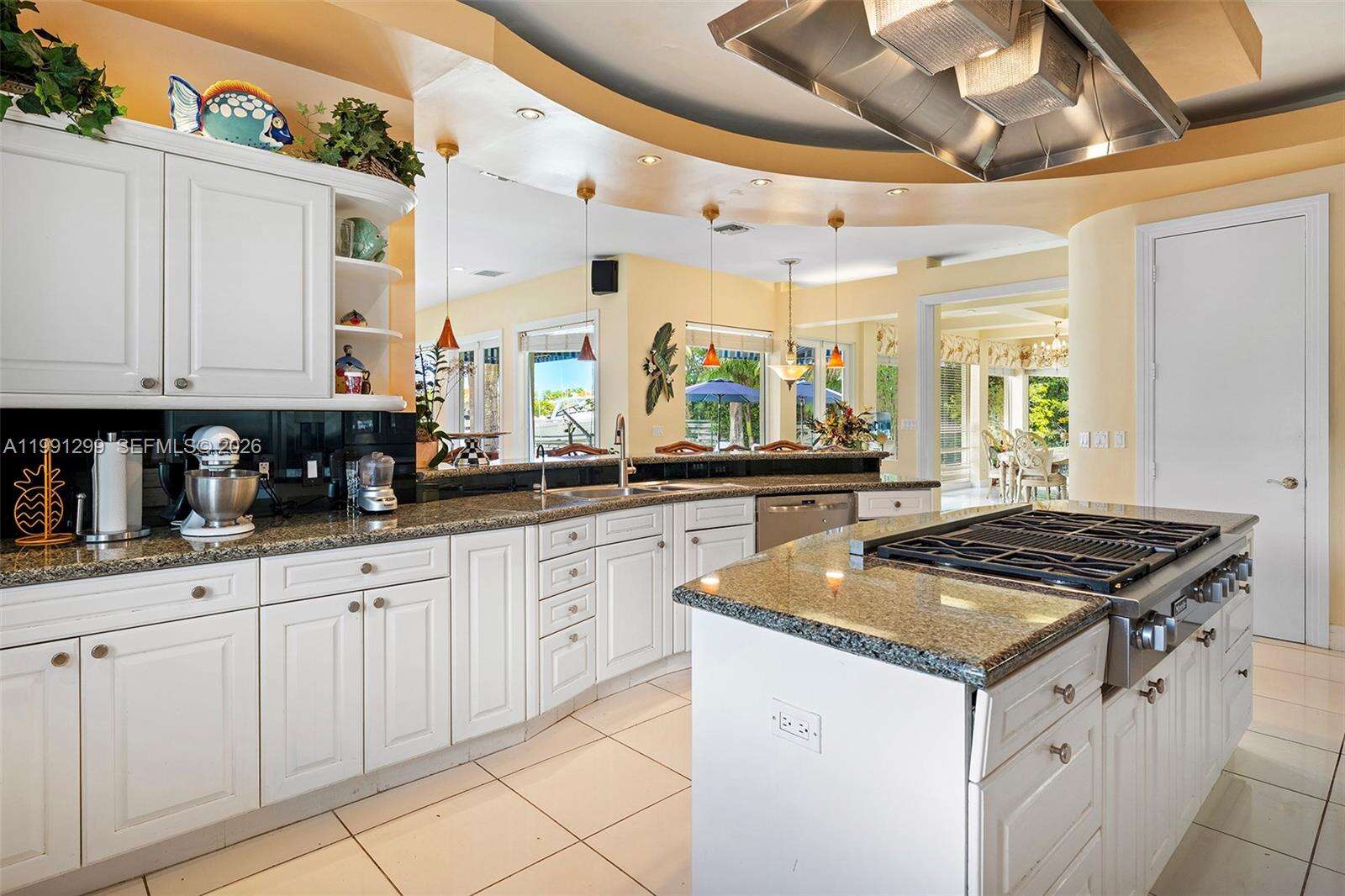 1047 Southlake Dr, Hollywood, FL 33019 | Picture 18