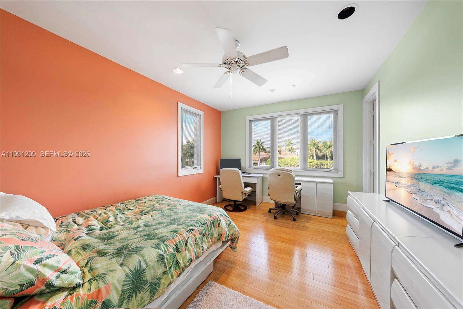 1047 Southlake Dr, Hollywood, FL 33019 | Picture 30