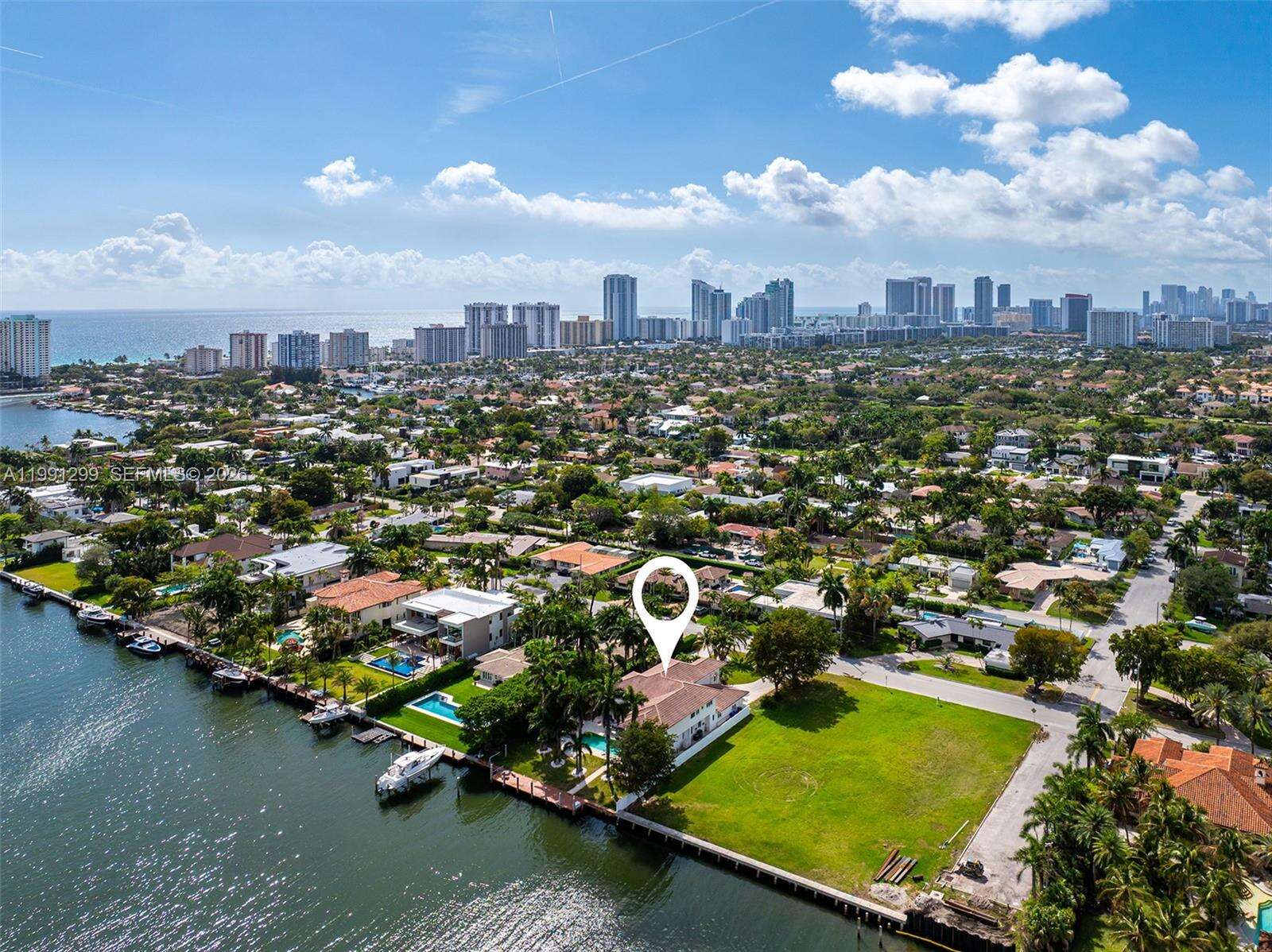 1047 Southlake Dr, Hollywood, FL 33019 | Picture 4