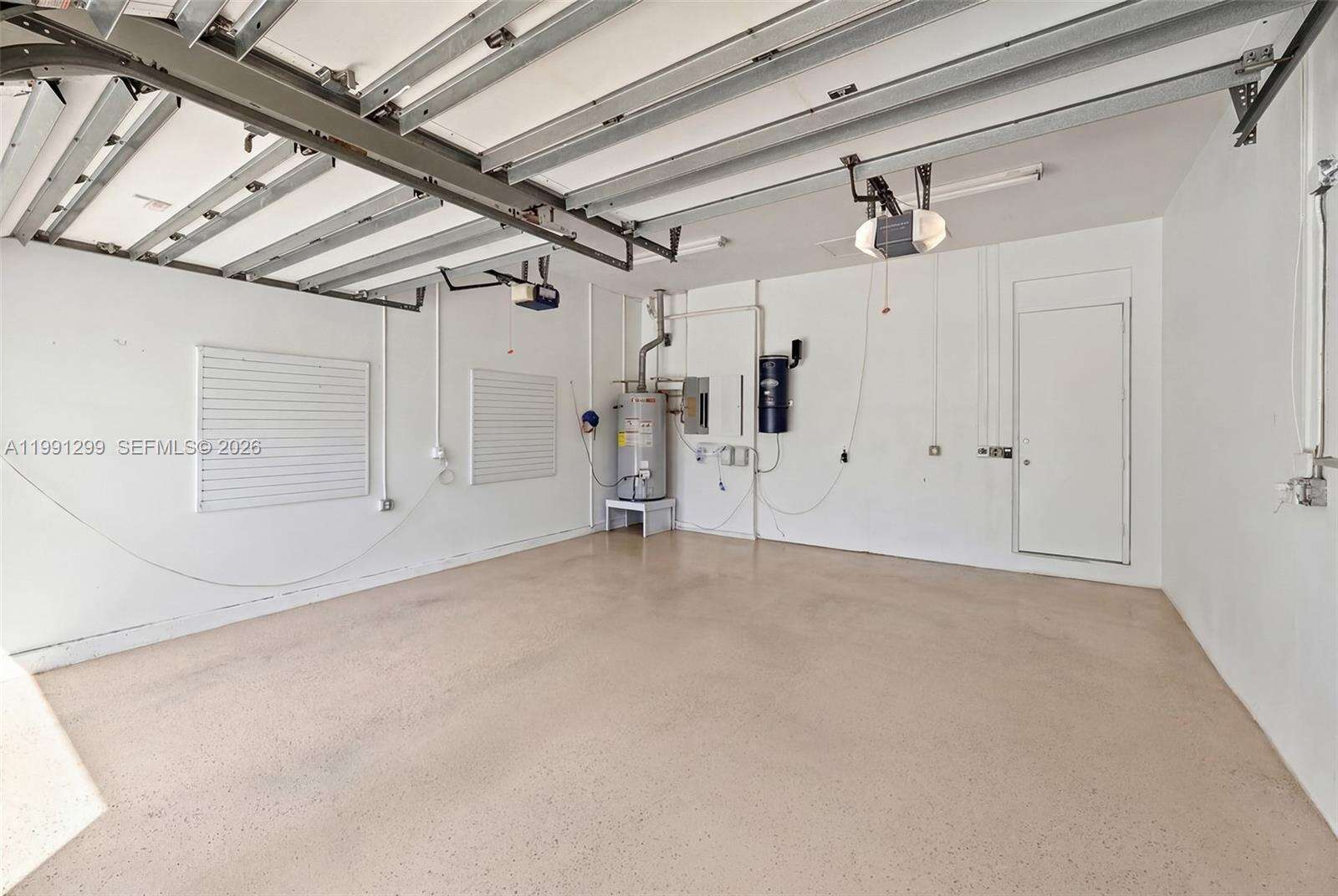 1047 Southlake Dr, Hollywood, FL 33019 | Picture 35