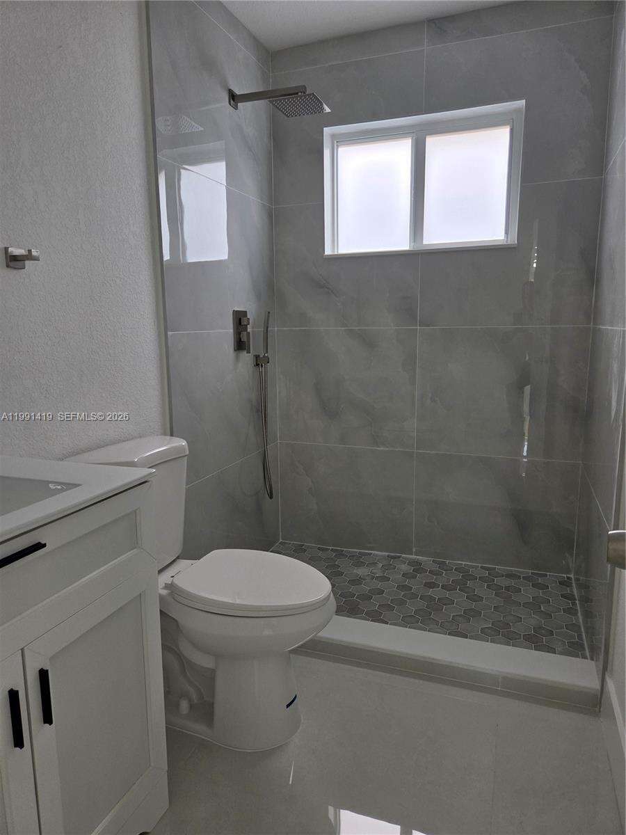 1781 49th St, Miami, FL 33142 | Picture 17