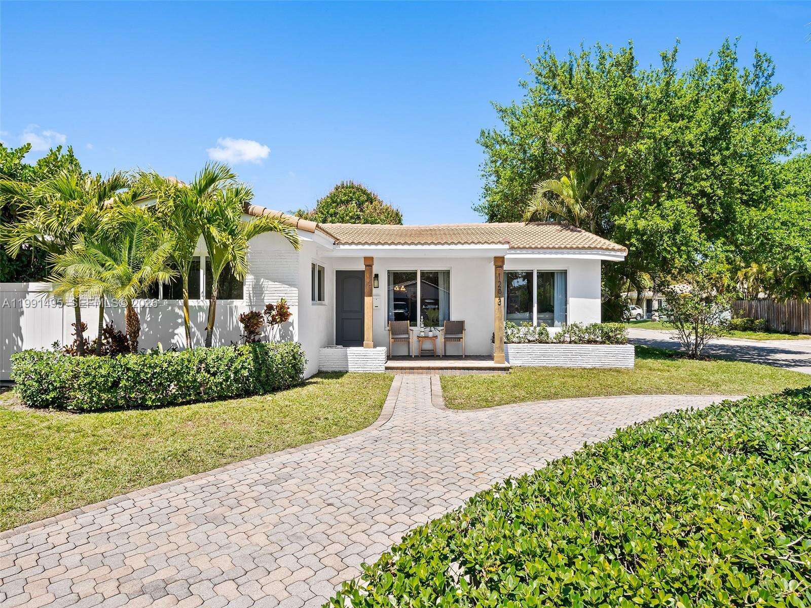 1203 Lincoln St, Hollywood, FL 33019 | Picture 2