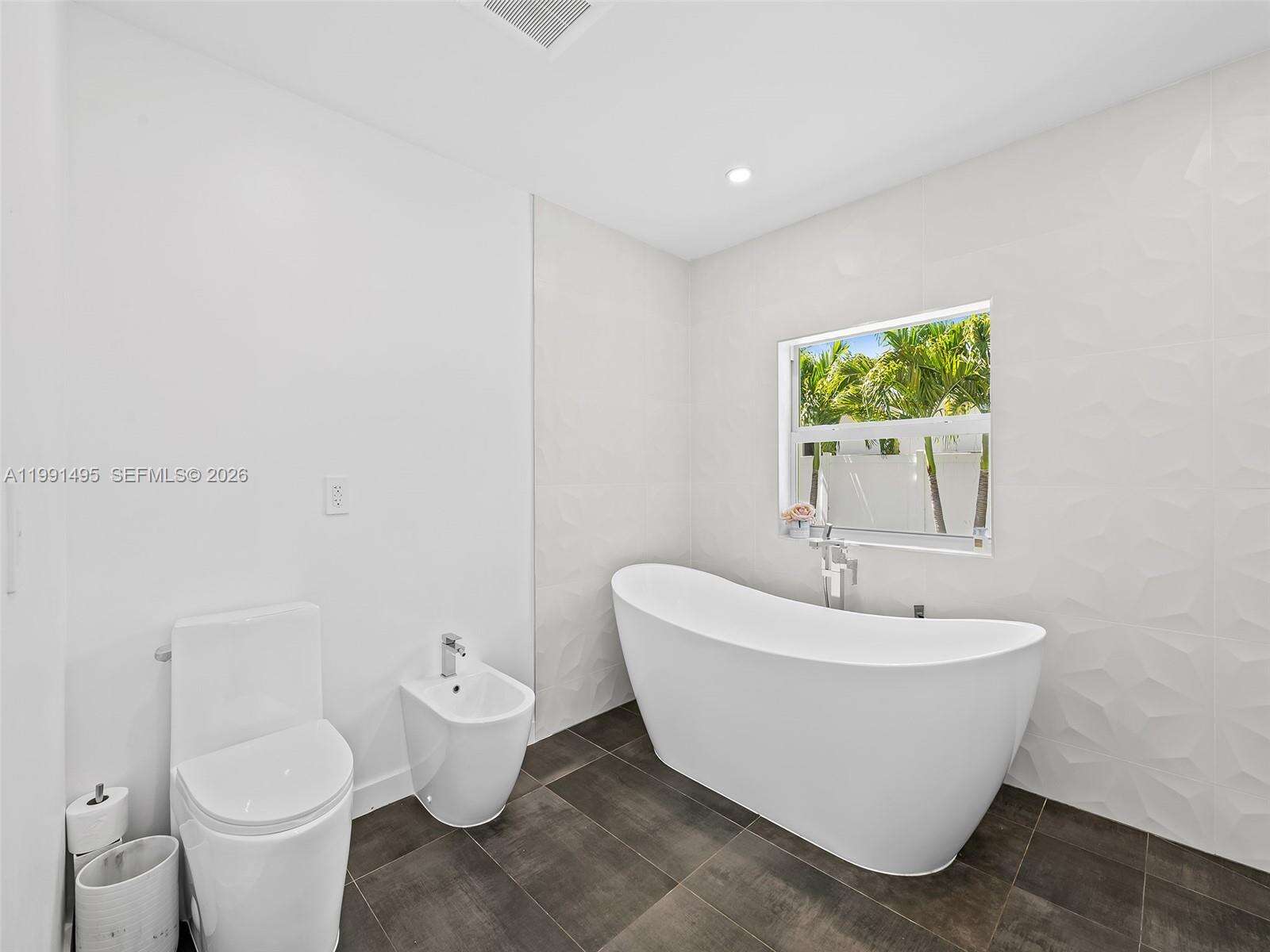 1203 Lincoln St, Hollywood, FL 33019 | Picture 15