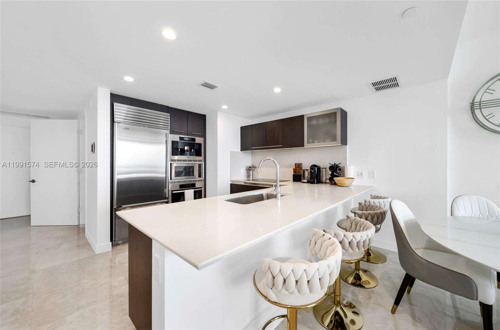 17001 Collins Ave, Sunny Isles Beach, FL 33160 | Picture 6