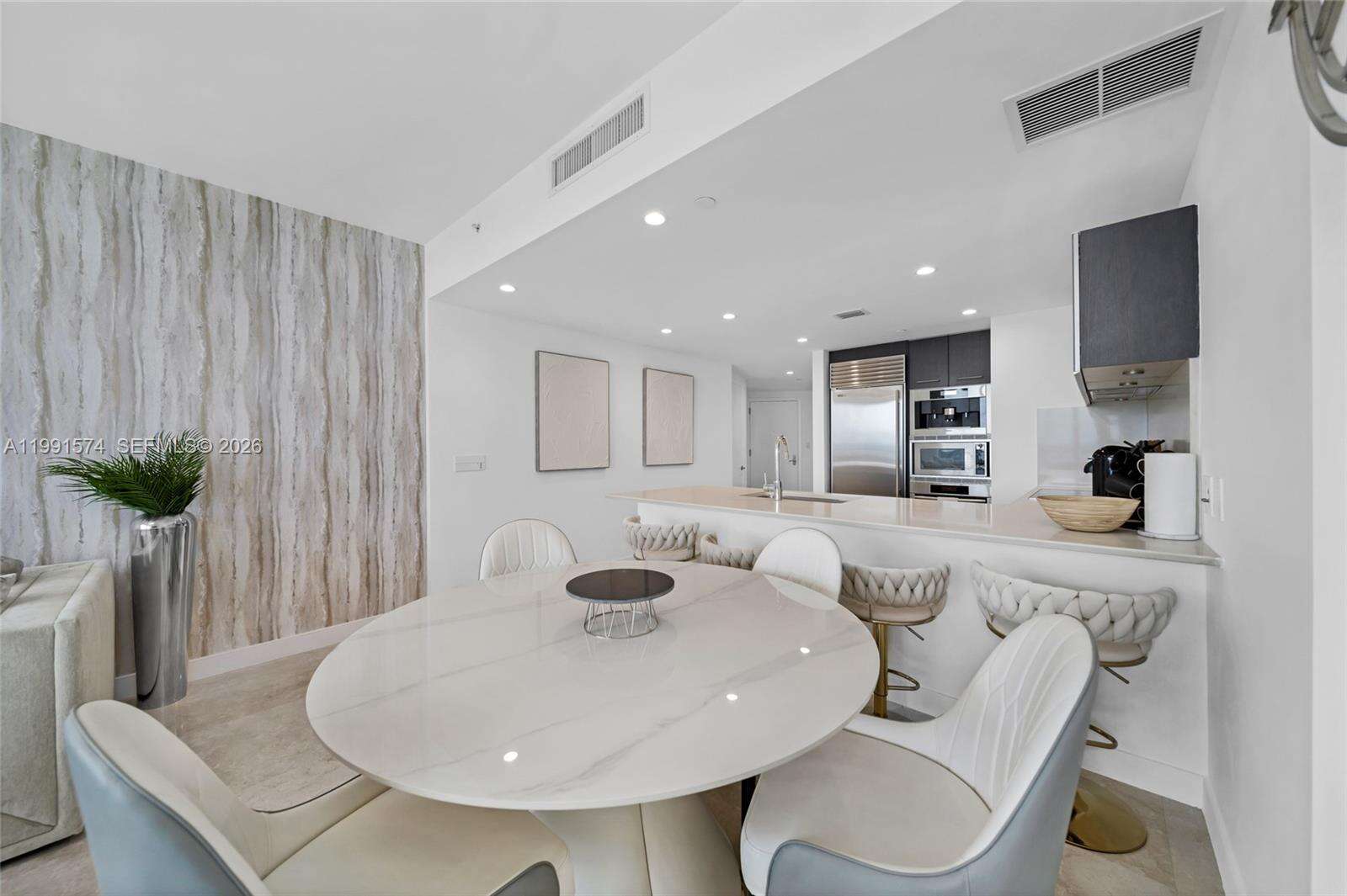 17001 Collins Ave, Sunny Isles Beach, FL 33160 | Picture 10