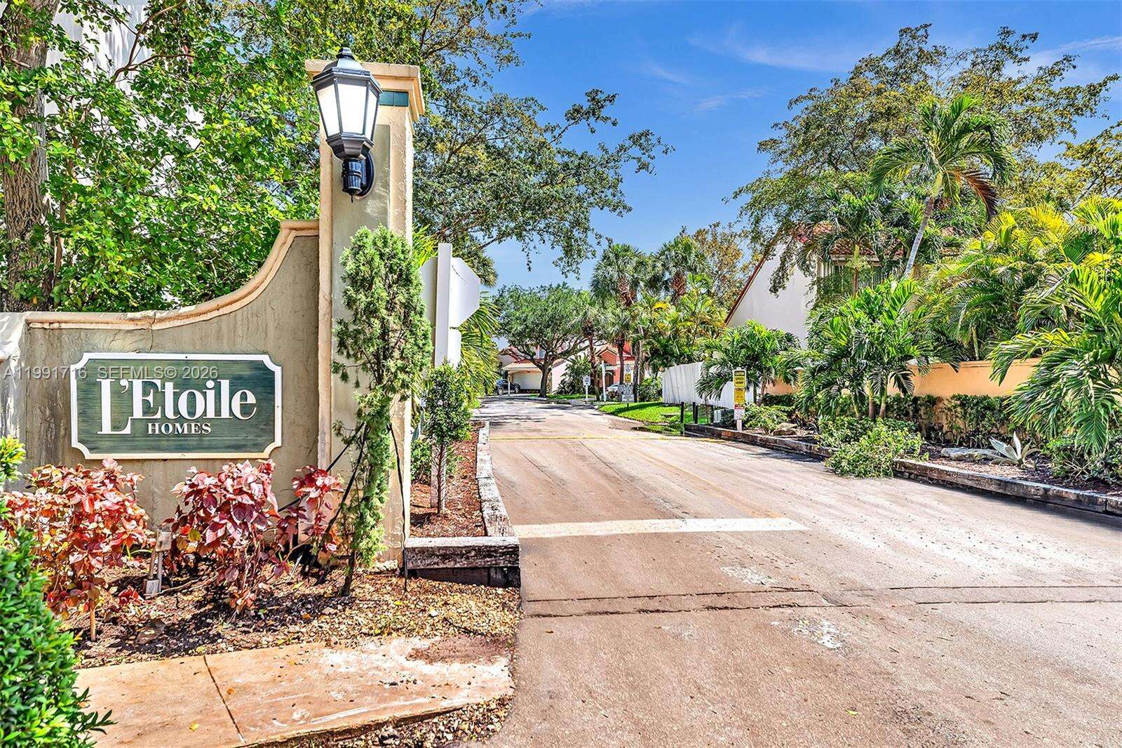 3085 36th Ave, Hollywood, FL 33021 | Picture 66