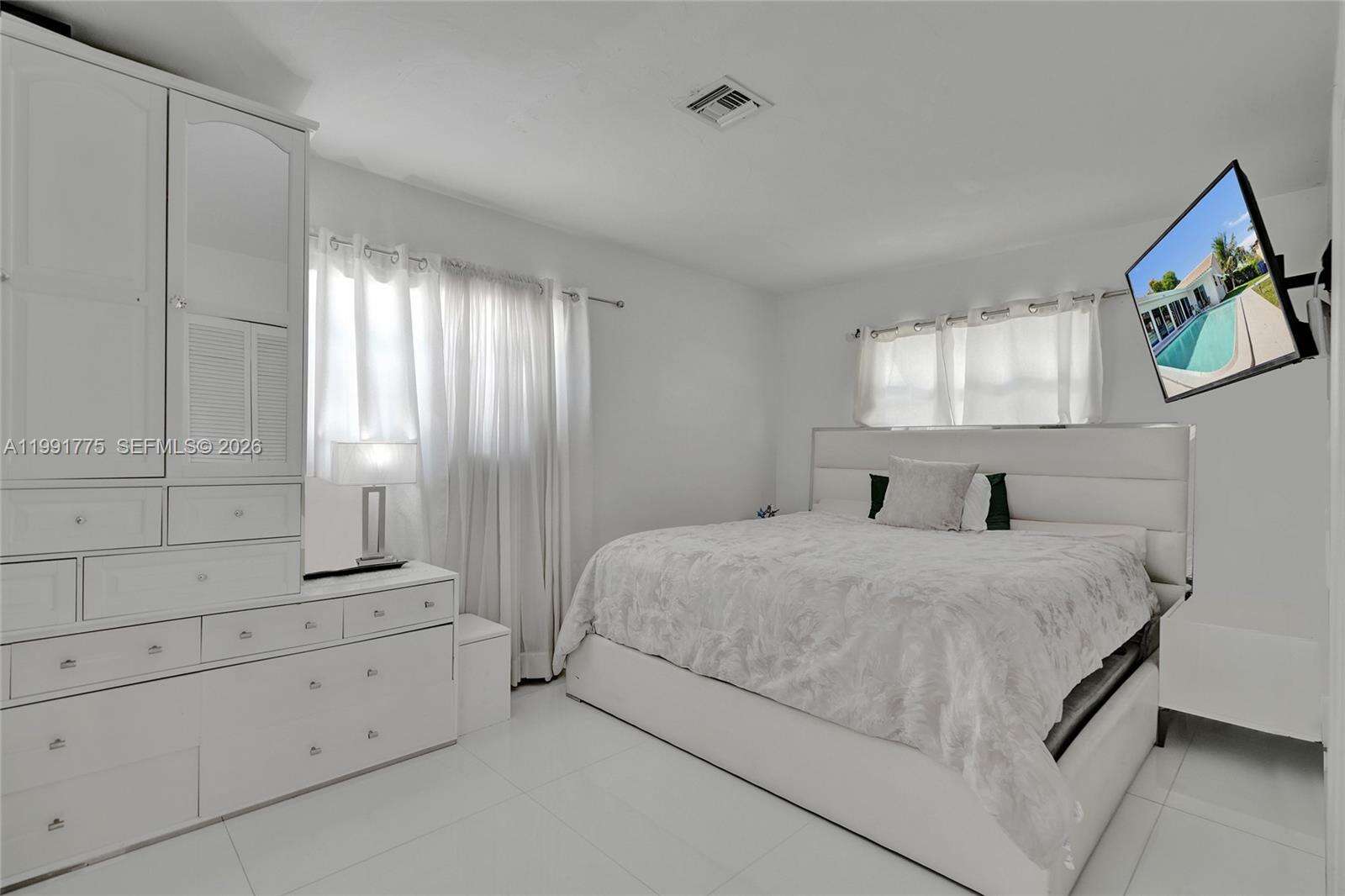 4100 Bayview Dr, Fort Lauderdale, FL 33308 | Picture 12
