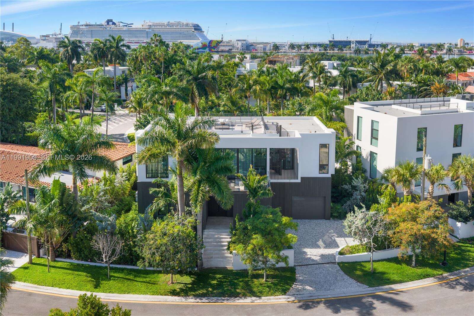 291 Palm Ave, Miami Beach, FL 33139 | Picture 1