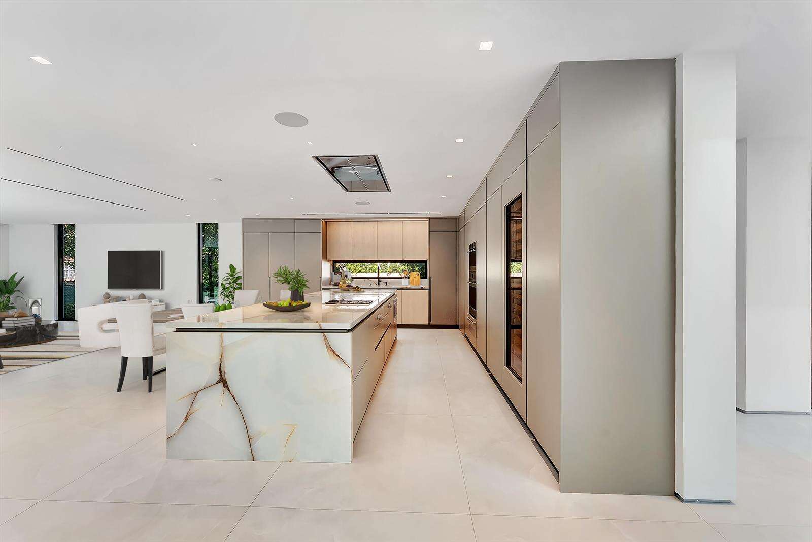 2130 Miami, Miami, FL 33129 - For Sale photo 20