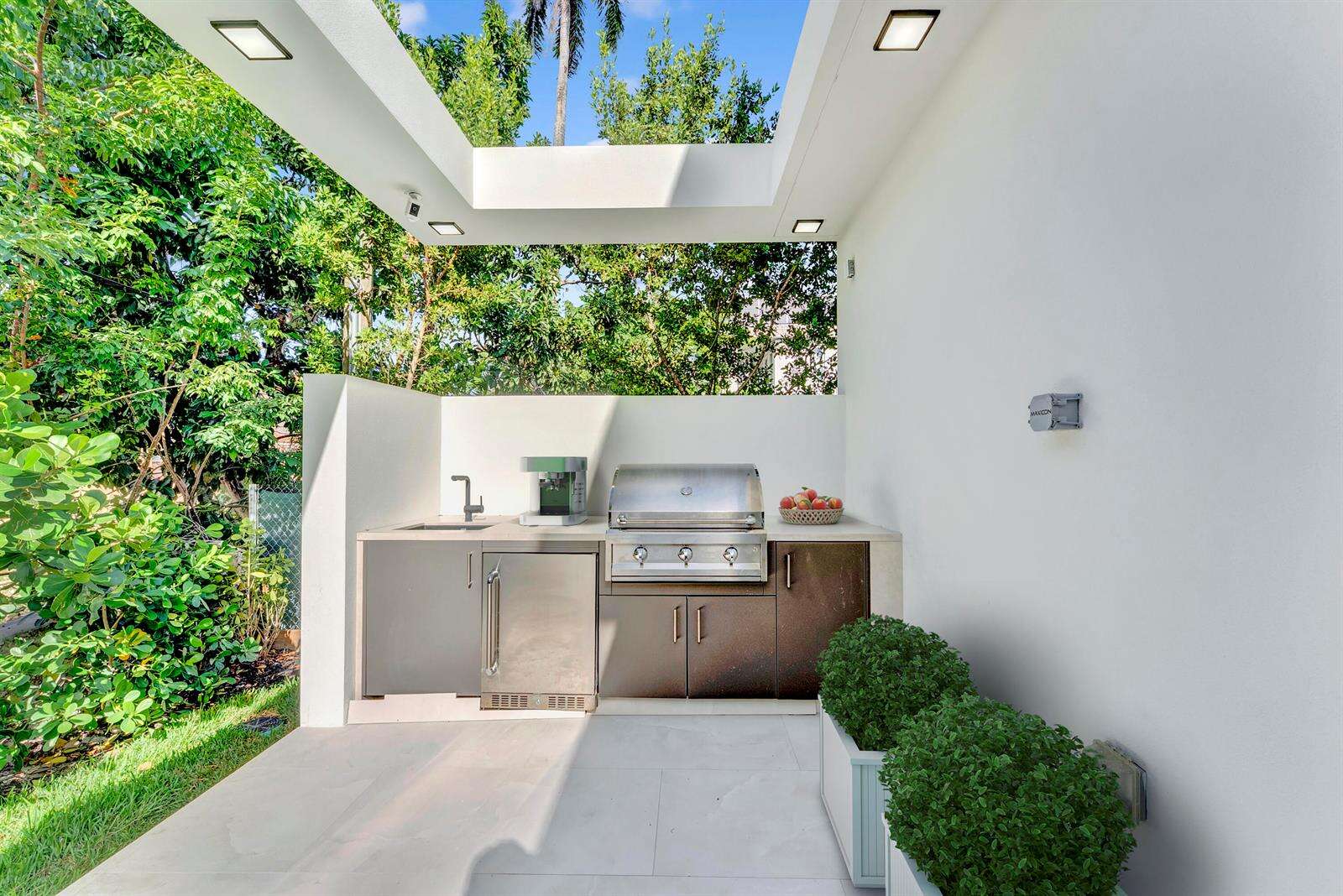 2130 Miami, Miami, FL 33129 - For Sale photo 32