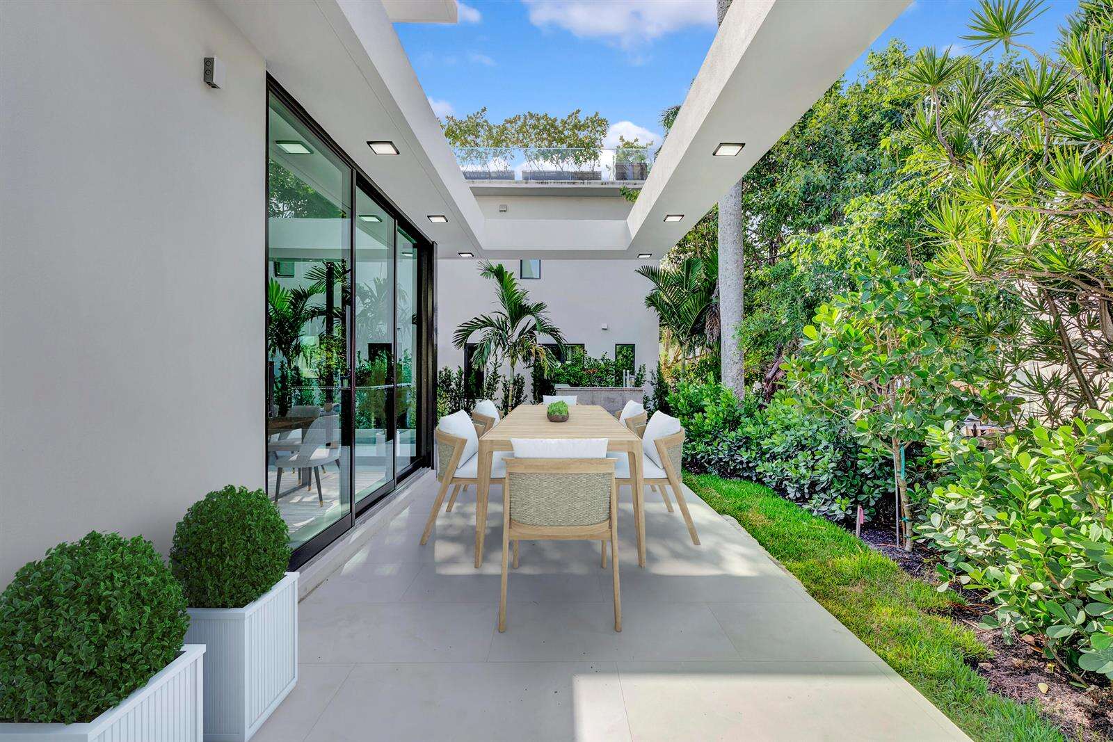 2130 Miami, Miami, FL 33129 - For Sale photo 33