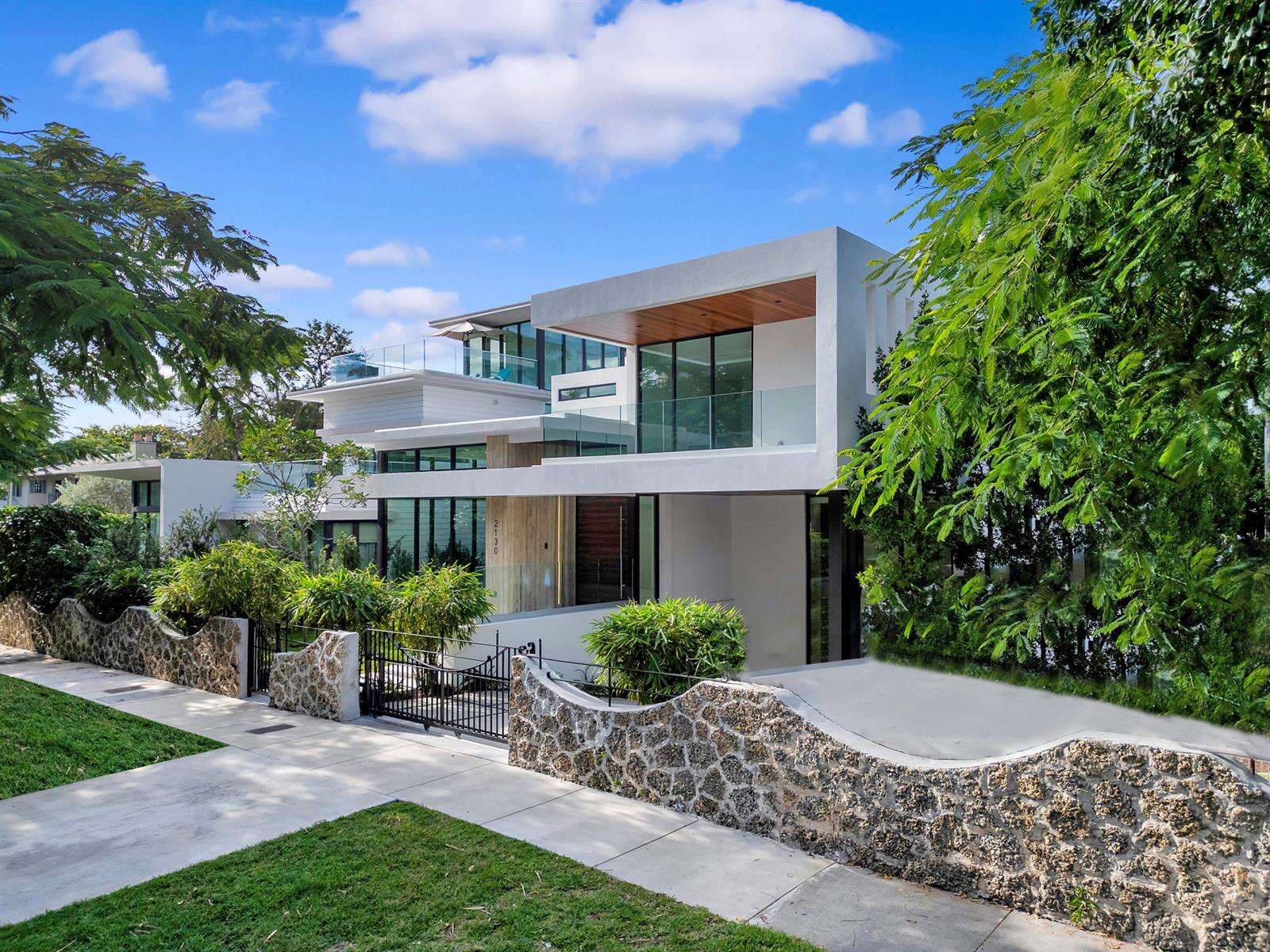 2130 Miami, Miami, FL 33129 - For Sale photo 51