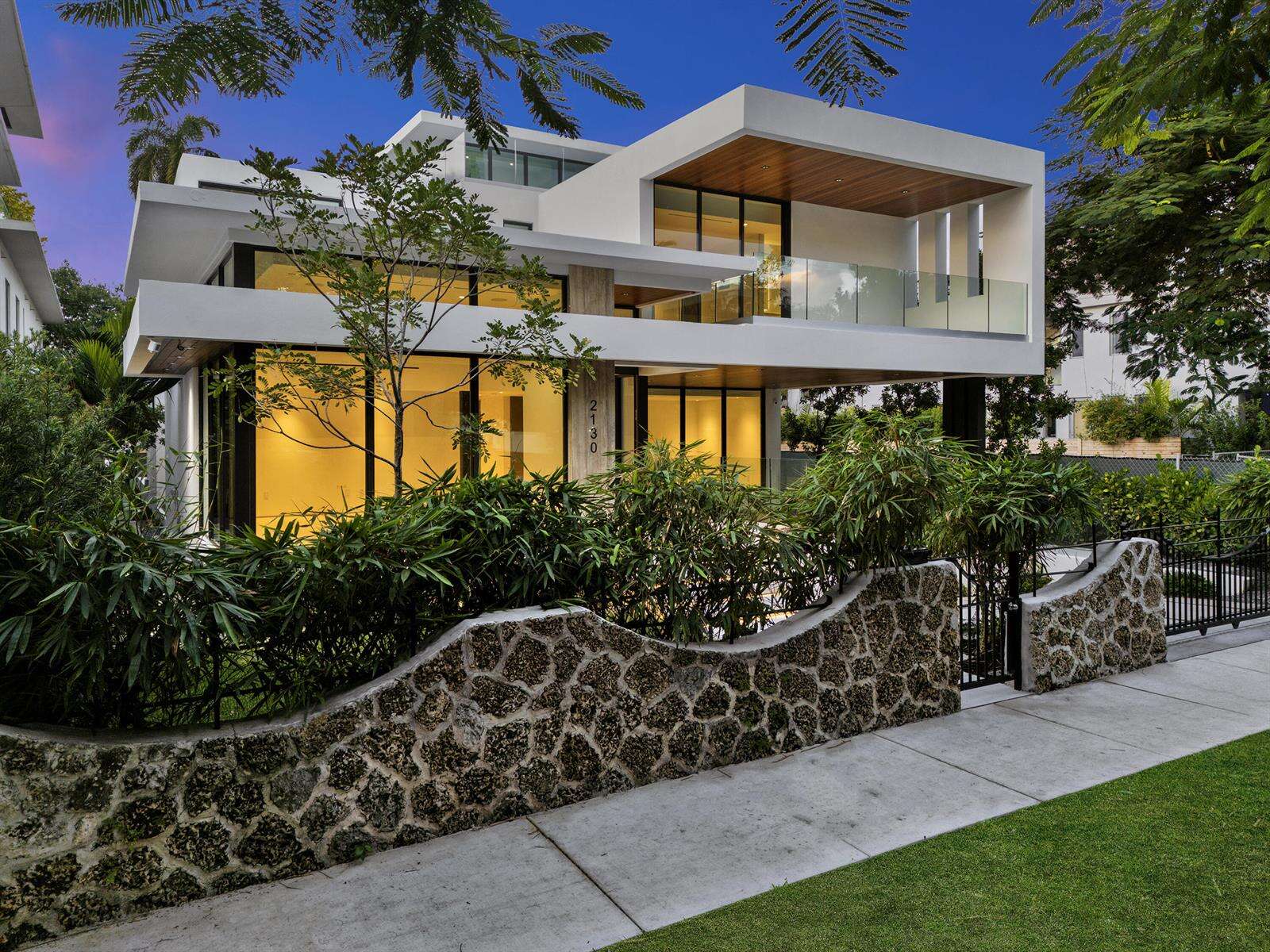 2130 Miami, Miami, FL 33129 - For Sale photo 57