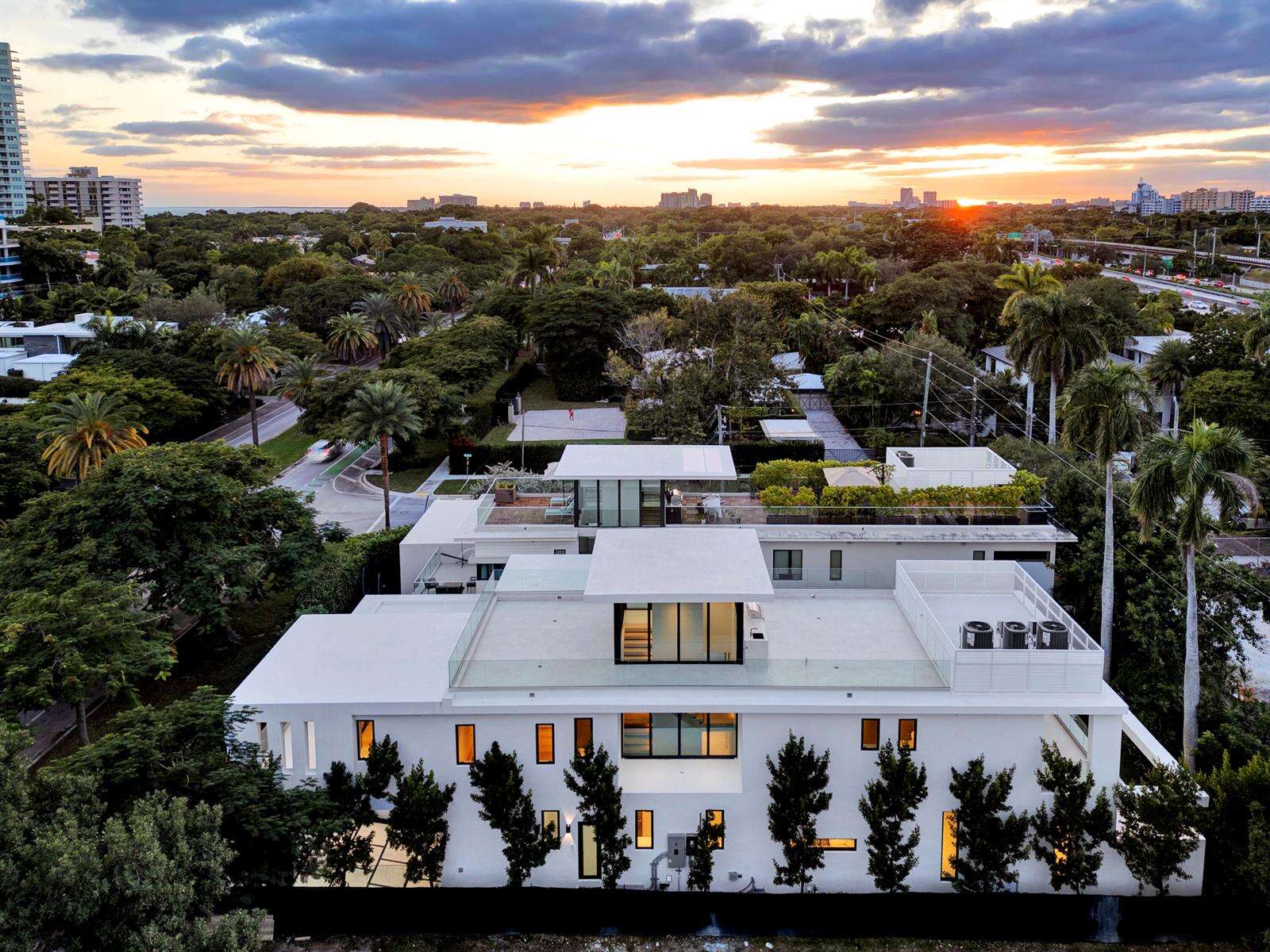 2130 Miami, Miami, FL 33129 - For Sale photo 61