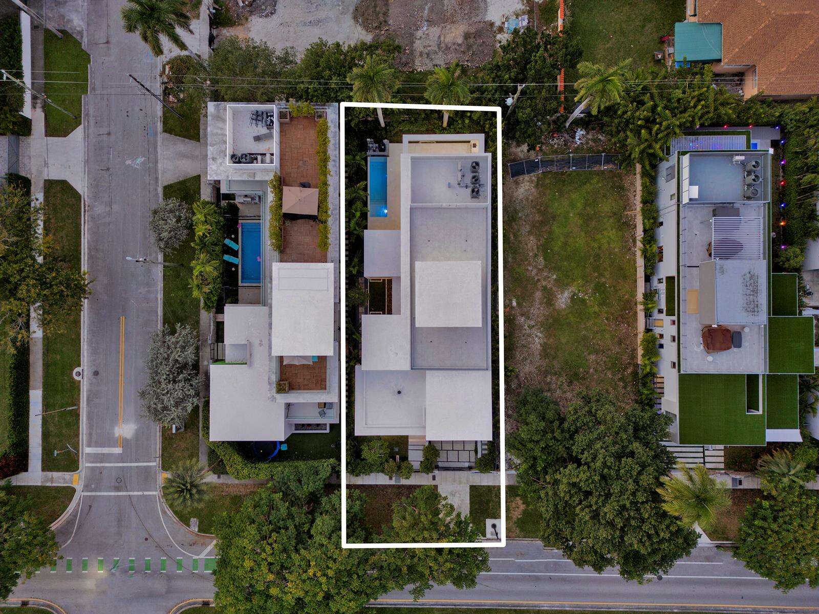 2130 Miami, Miami, FL 33129 - For Sale photo 64