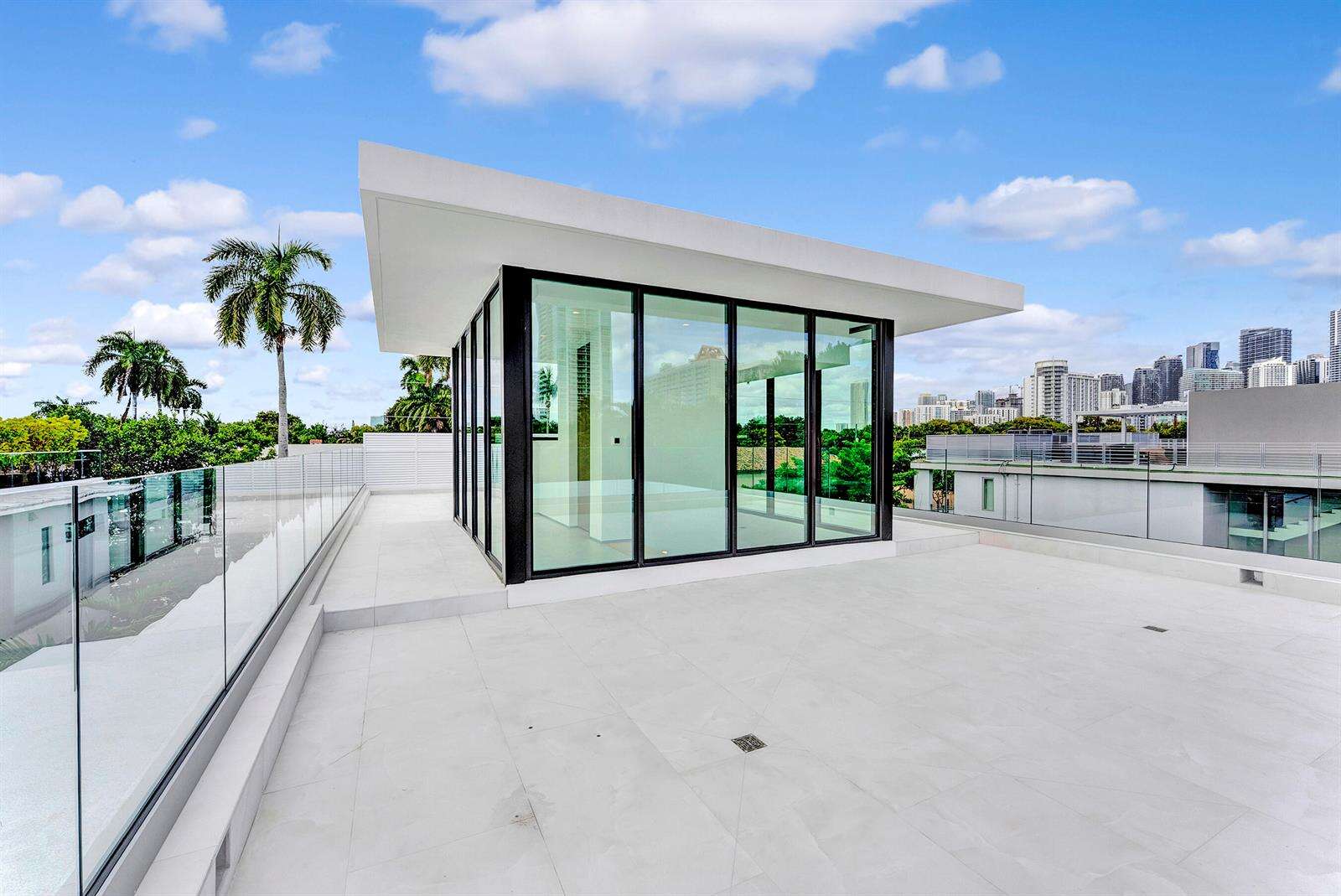 2130 Miami, Miami, FL 33129 - For Sale photo 68