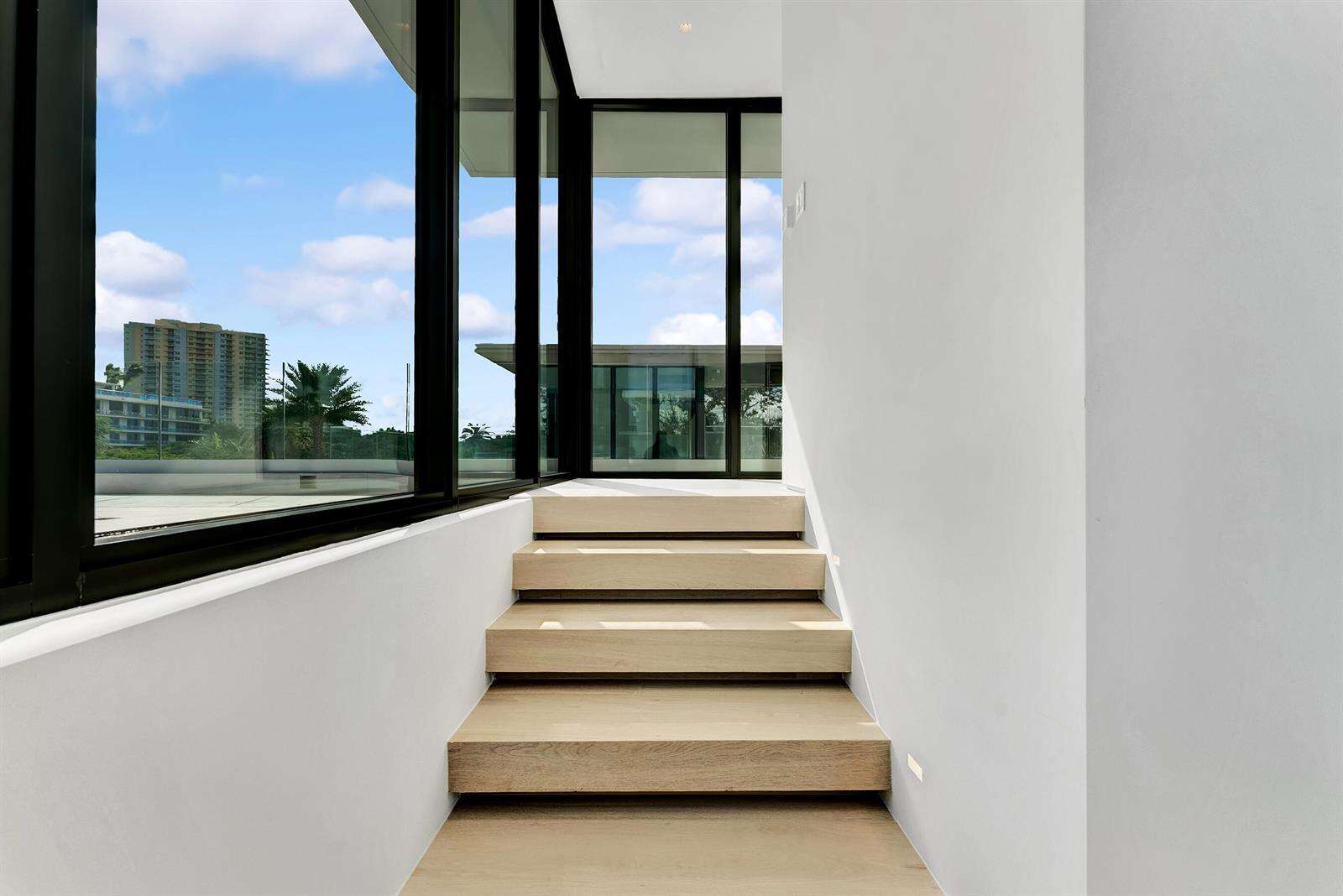 2130 Miami, Miami, FL 33129 - For Sale photo 73